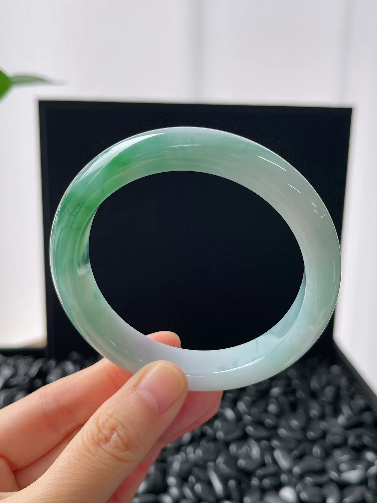 正圈58.4圈口，翡翠冰糯种飘花手镯