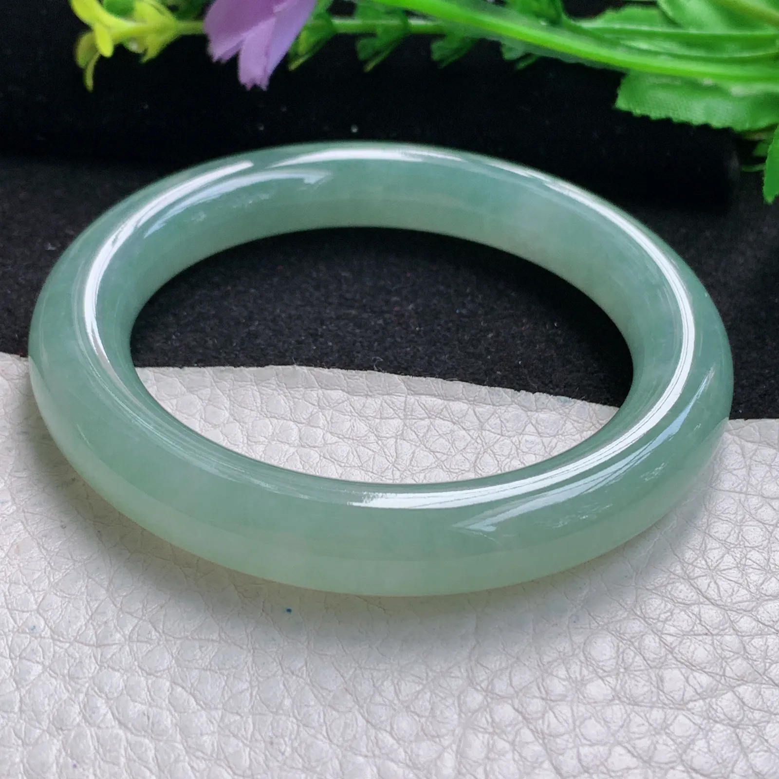 xo自然光56.5*10.3美人镯 缅甸翡翠玉手镯冰晴水灵圆条玉手环 叮当镯