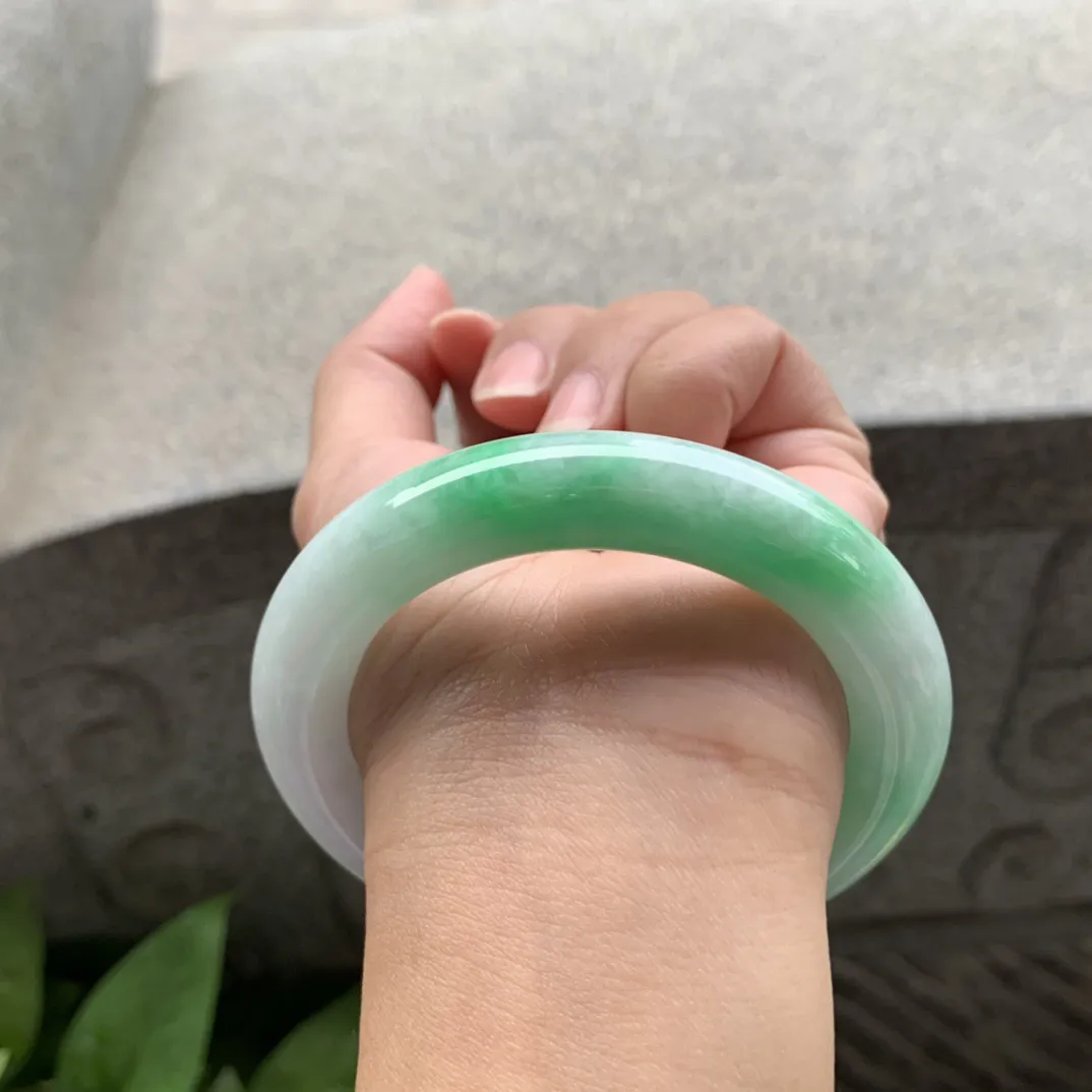 圈口55.3-11.9 【辣绿圆条手镯】圆条55 56可戴