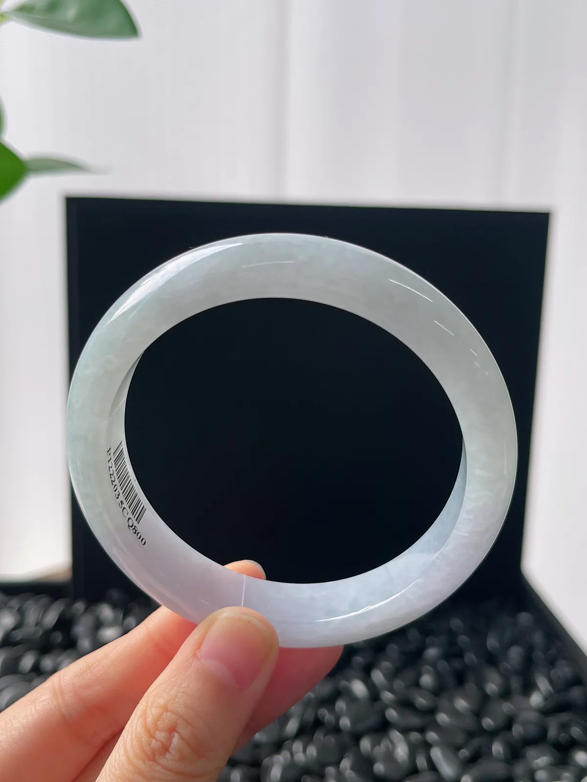 正圈58.2圈口，翡翠糯化种春带彩手镯