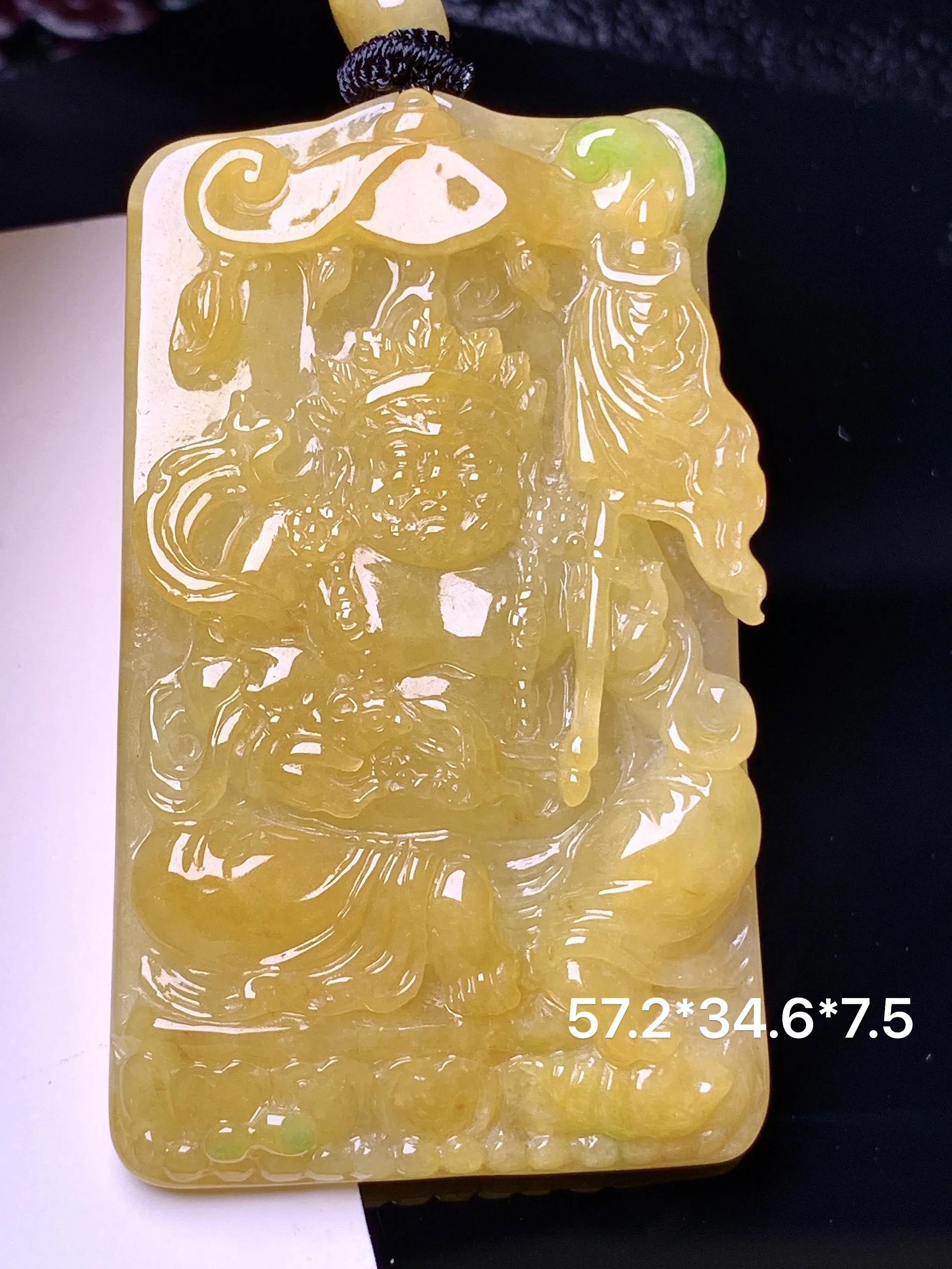 黄翡黄财神吊坠 玉质细腻 色泽清新艳丽 整体尺寸57.2*34.6*7.5