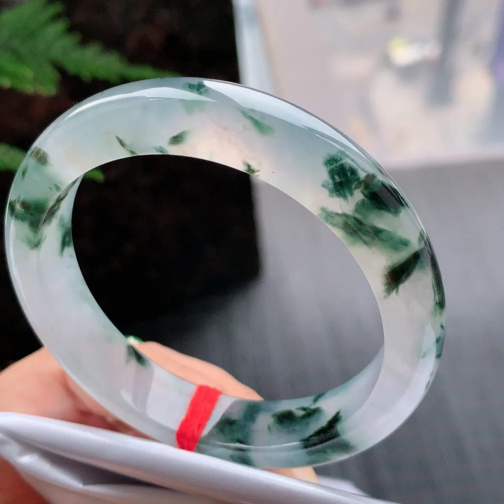 正圈冰玻飘花 无瑕 尺寸:55.6/12.4/8.1 花美 种水好