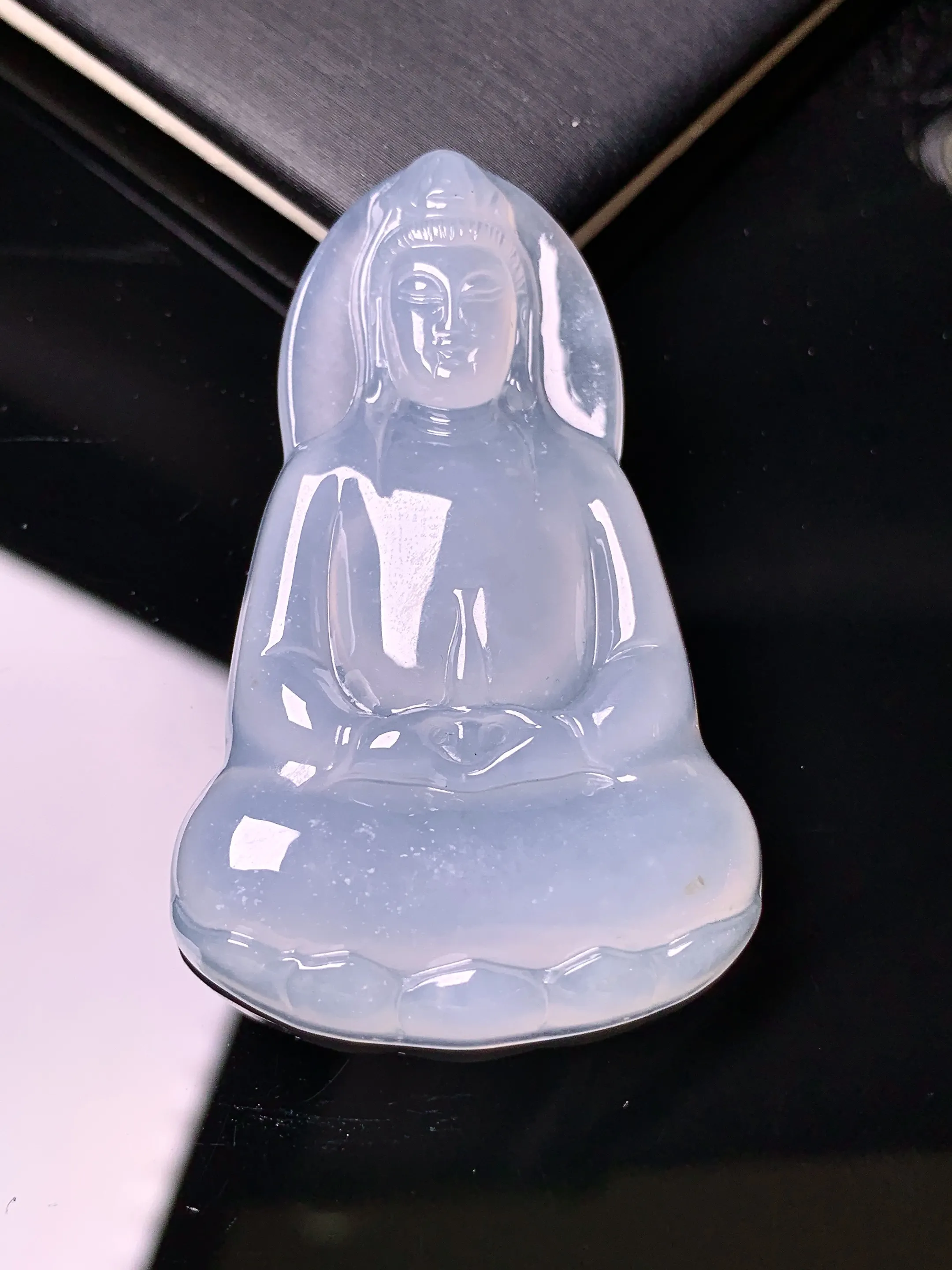 冰种观音吊坠 玉质细腻 色泽清新艳丽 整体尺寸50.5*31.2*6.2