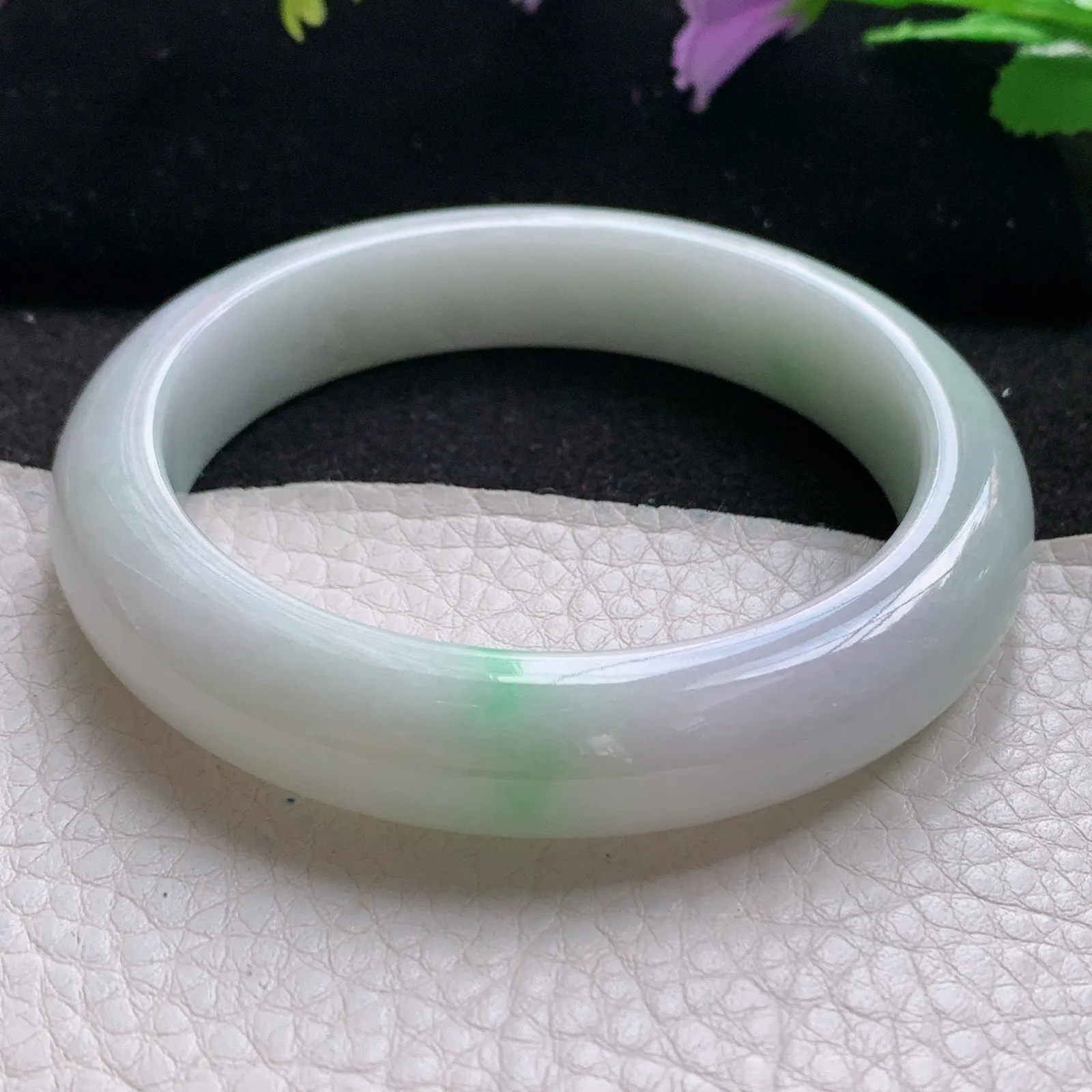 xx自然光57.5*12.8*9平安镯 缅甸翡翠a货玉手镯飘绿厚装宽边玉手环