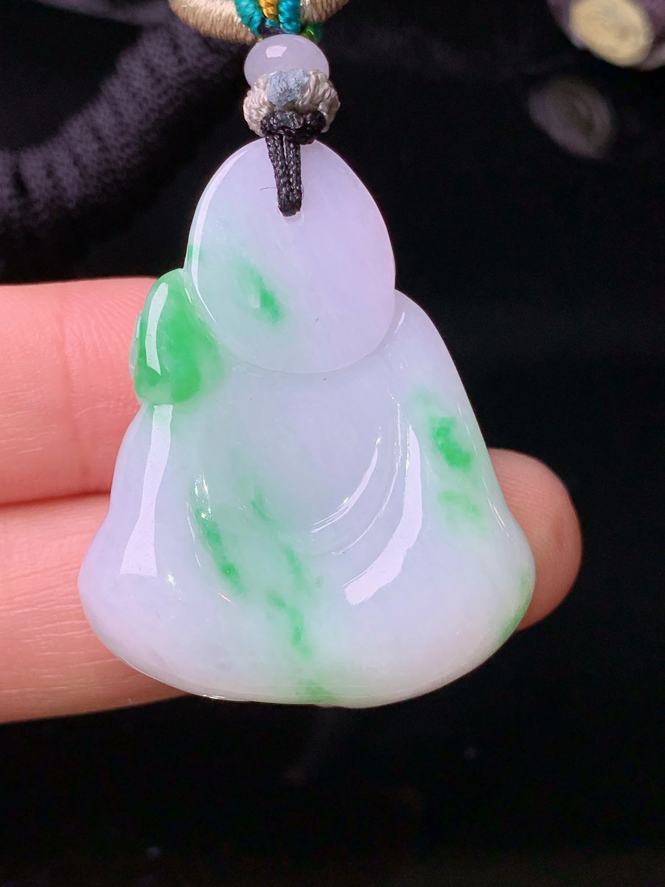 飘绿财神吊坠 玉质细腻 色泽清新艳丽 整体尺寸36.2*28*10.2