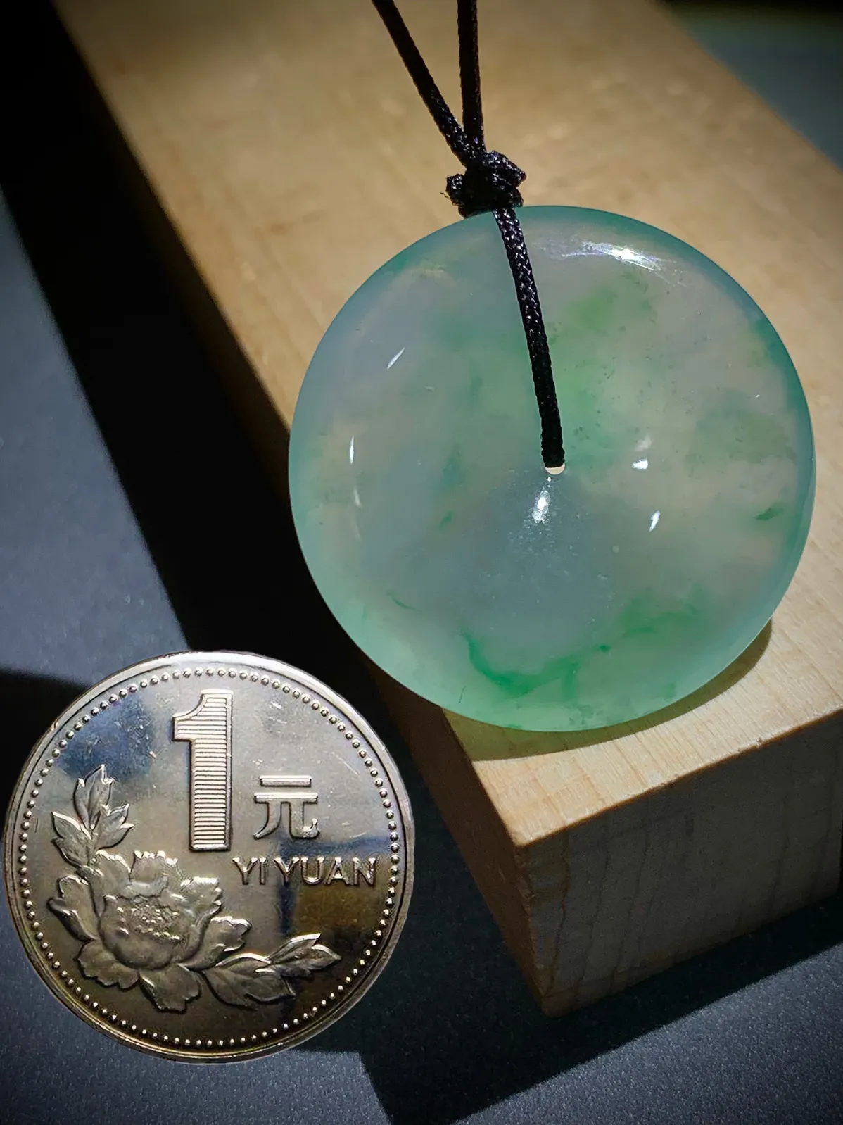 绿花平安扣子，29.5-5.8mm，