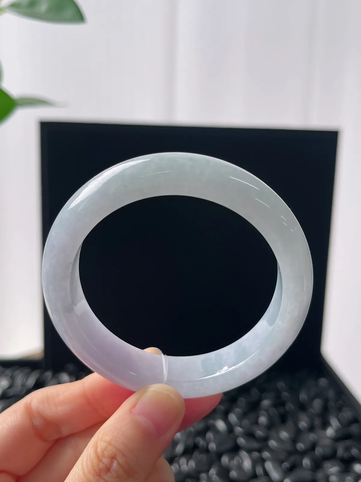 正圈53圈口，翡翠糯化种春带彩手镯