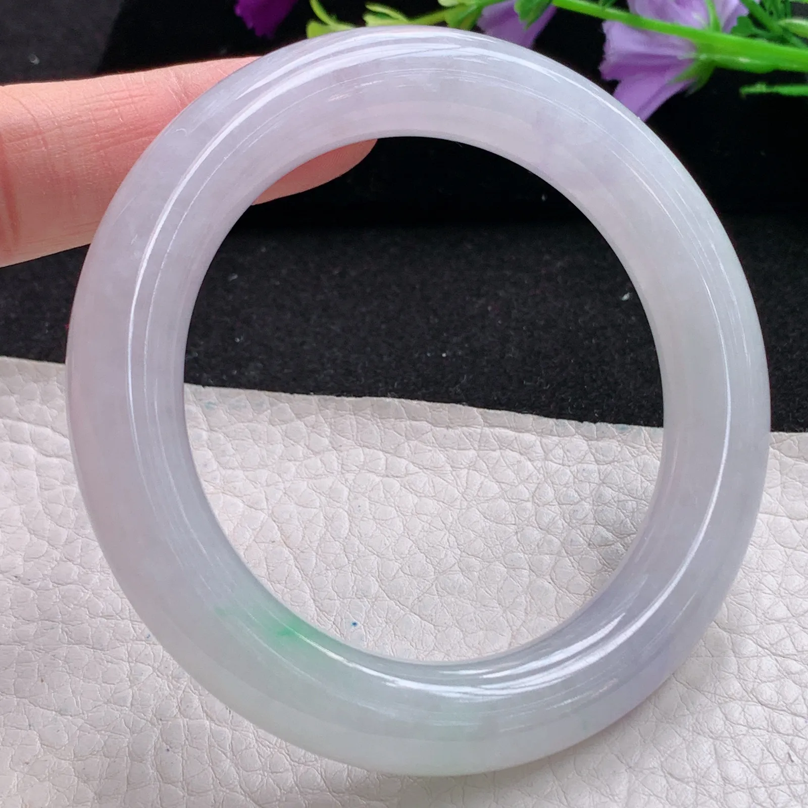 mq自然光56*11.7*11.5胖圆镯 缅甸翡翠玉手镯冰纯清爽圆条玉手环 美人镯