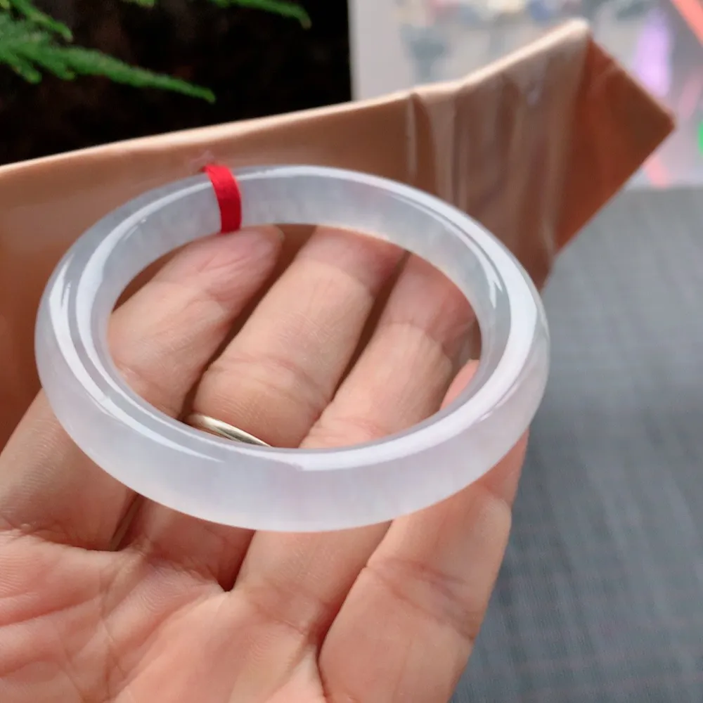 圆条冰玻白月光 无瑕 尺寸:52.1/9.3 荧光闪闪