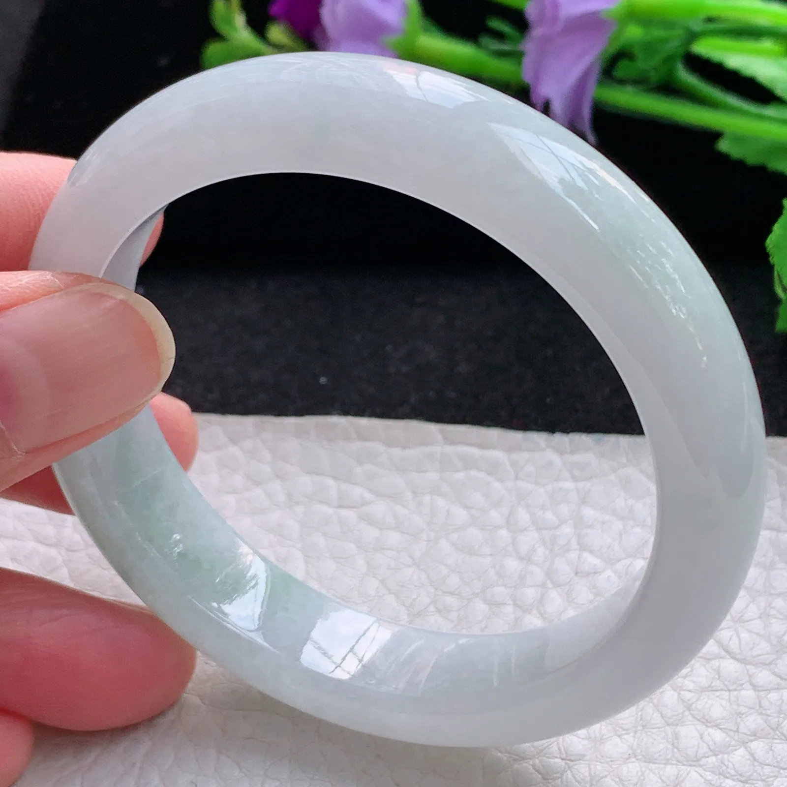 z自然光54.5*12*8平安镯 缅甸翡翠玉手镯清新淡雅宽边玉手环