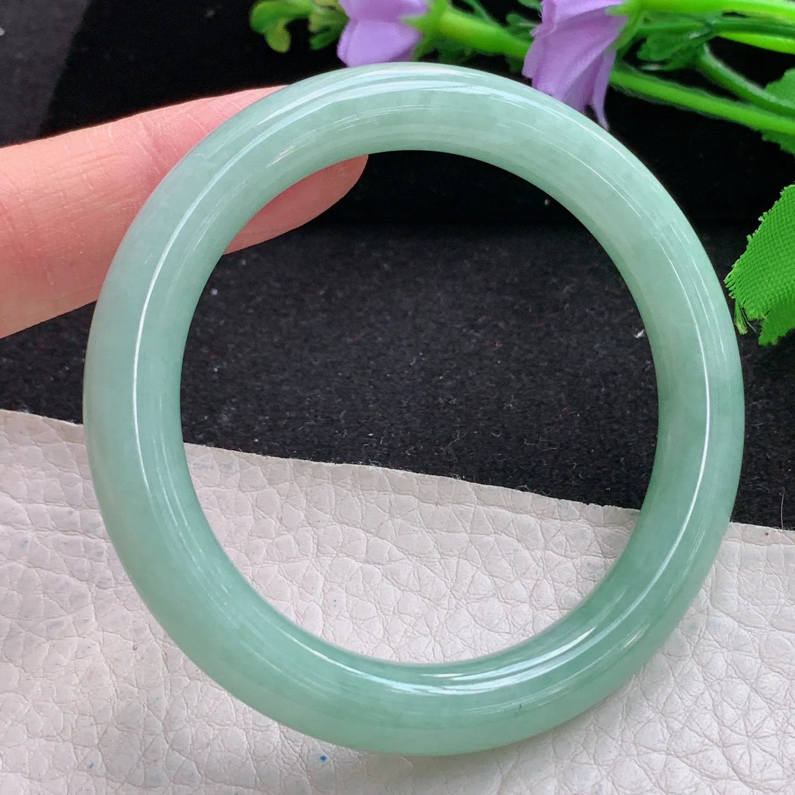 n小圈口52*8.7叮当镯 缅甸翡翠玉手镯水绿绿秀气圆条玉手环 美人镯