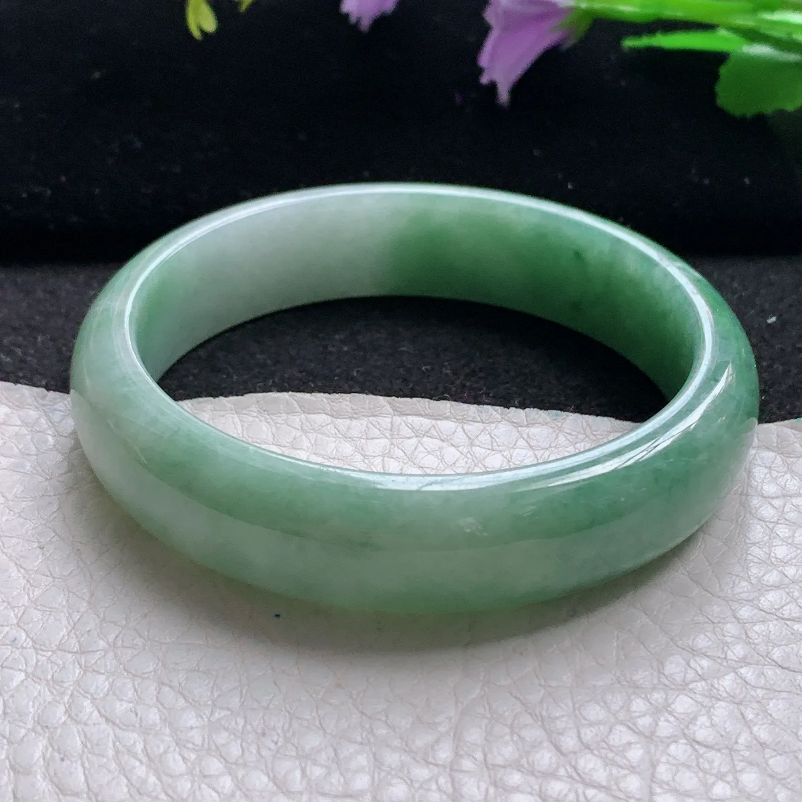 xx自然光57.5*14*7.2平安镯 缅甸翡翠a货玉手镯飘绿宽边玉手环