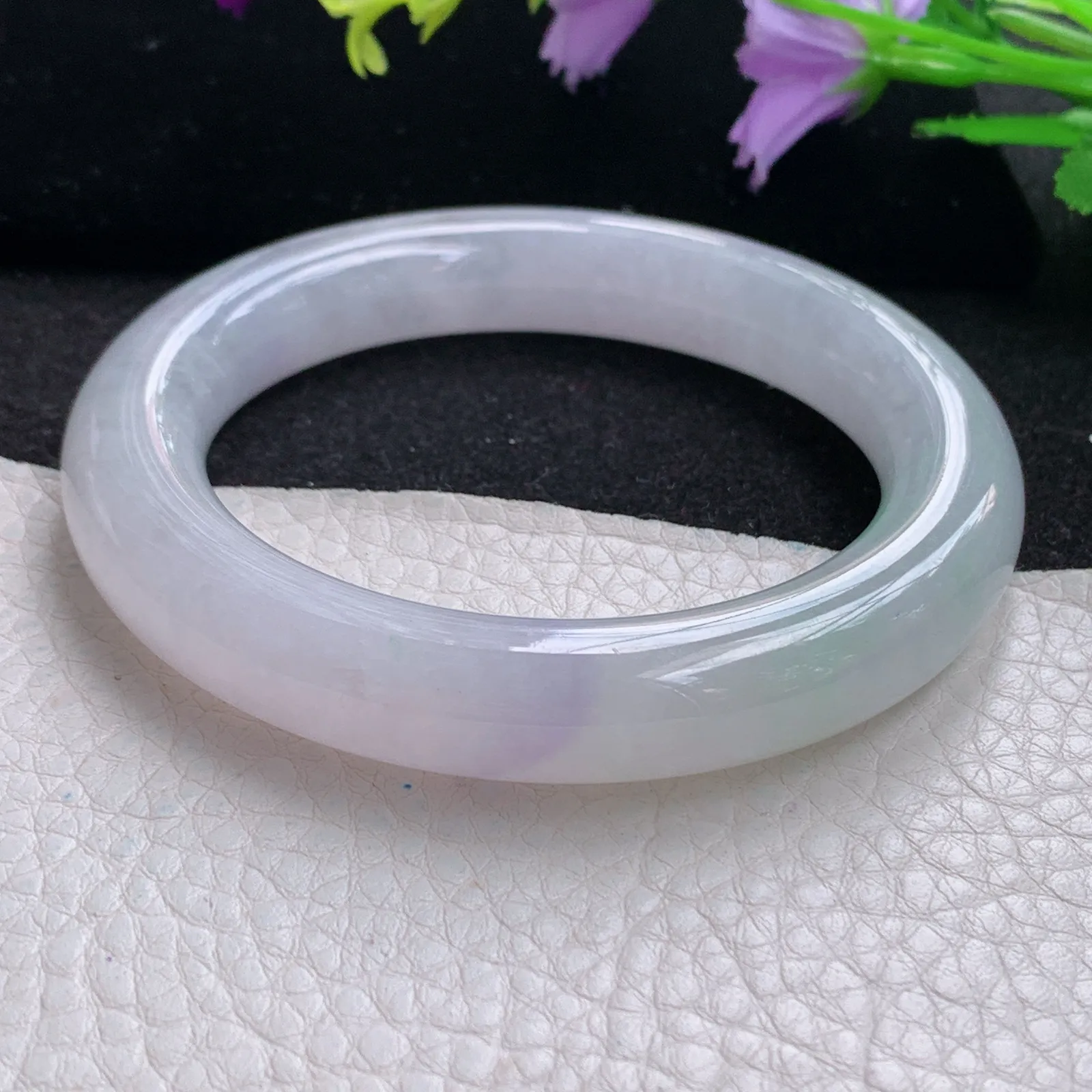 mq自然光56*11.7*11.5胖圆镯 缅甸翡翠玉手镯冰纯清爽圆条玉手环 美人镯