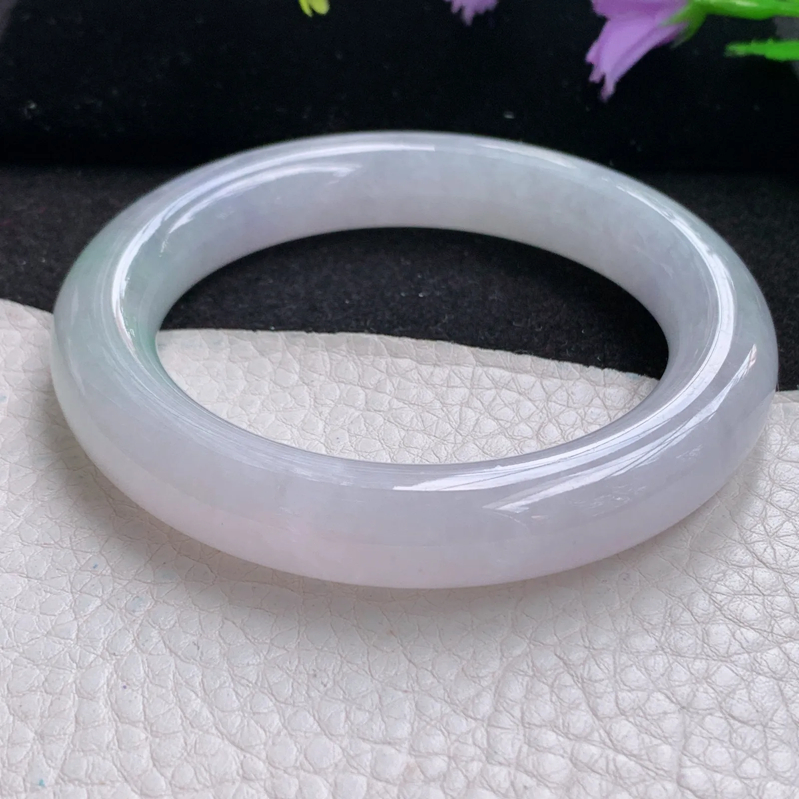 mq自然光56*11.7*11.5胖圆镯 缅甸翡翠玉手镯冰纯清爽圆条玉手环 美人镯