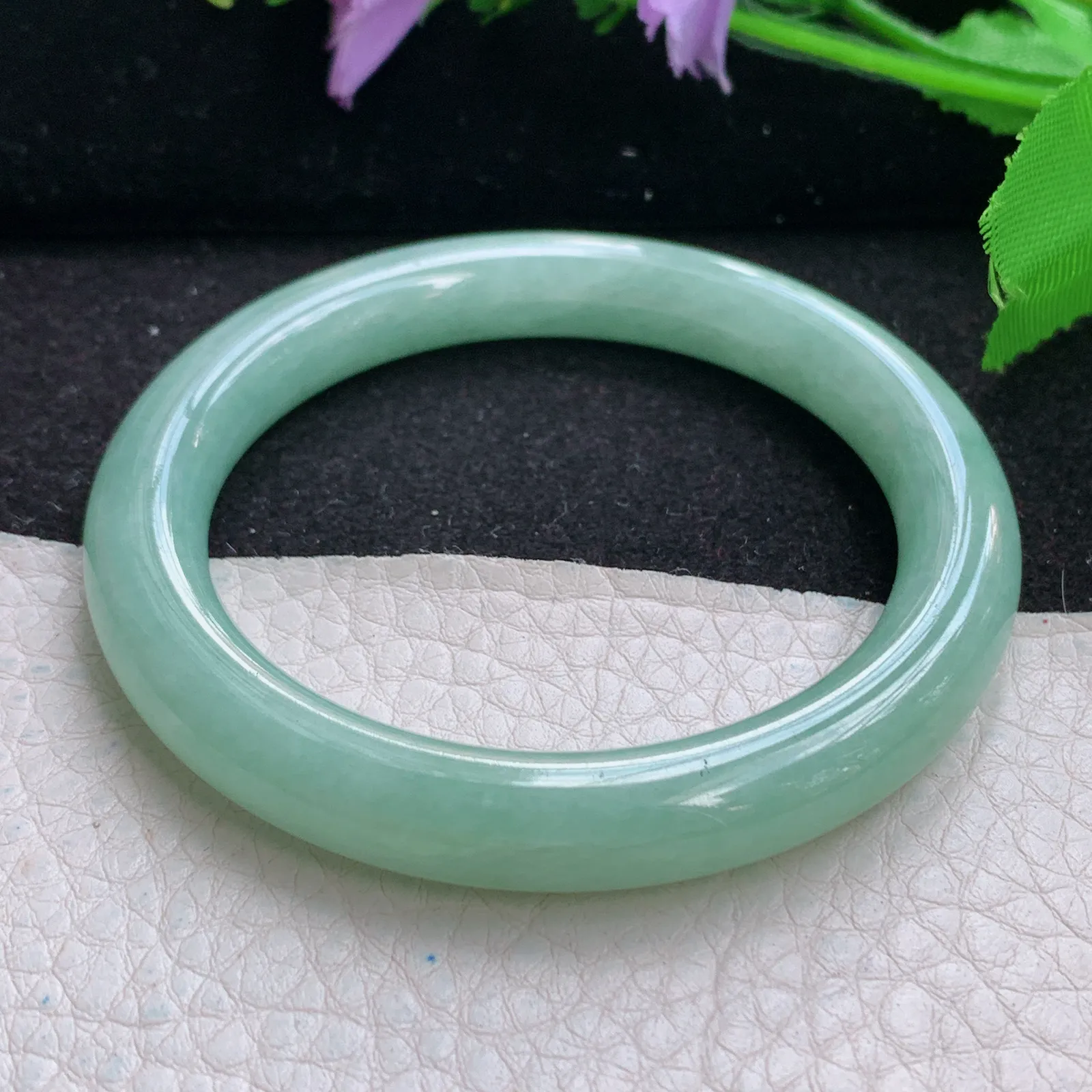 n小圈口52*8.7叮当镯 缅甸翡翠玉手镯水绿绿秀气圆条玉手环 美人镯