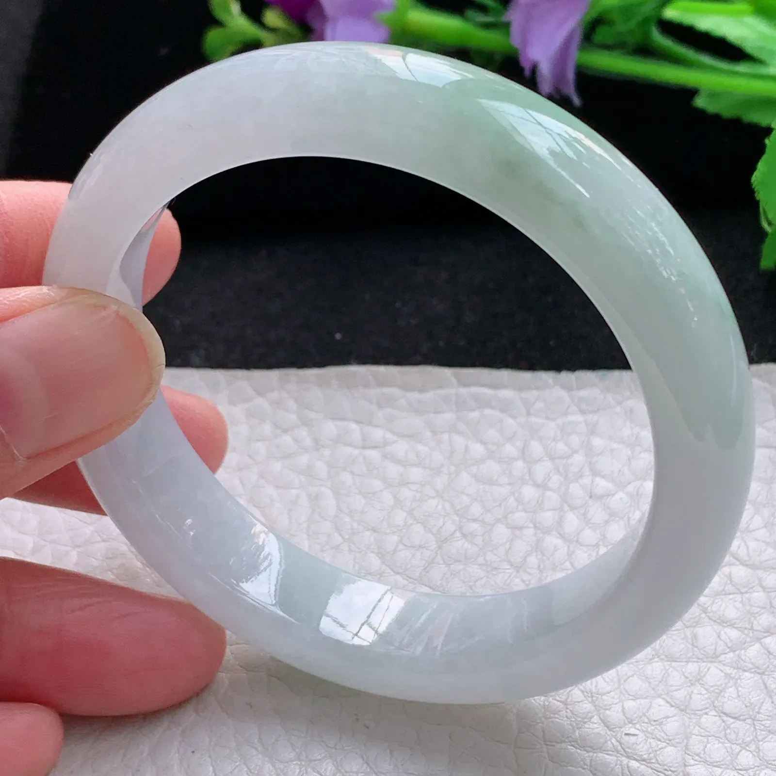 z自然光54.5*12*8平安镯 缅甸翡翠玉手镯清新淡雅宽边玉手环