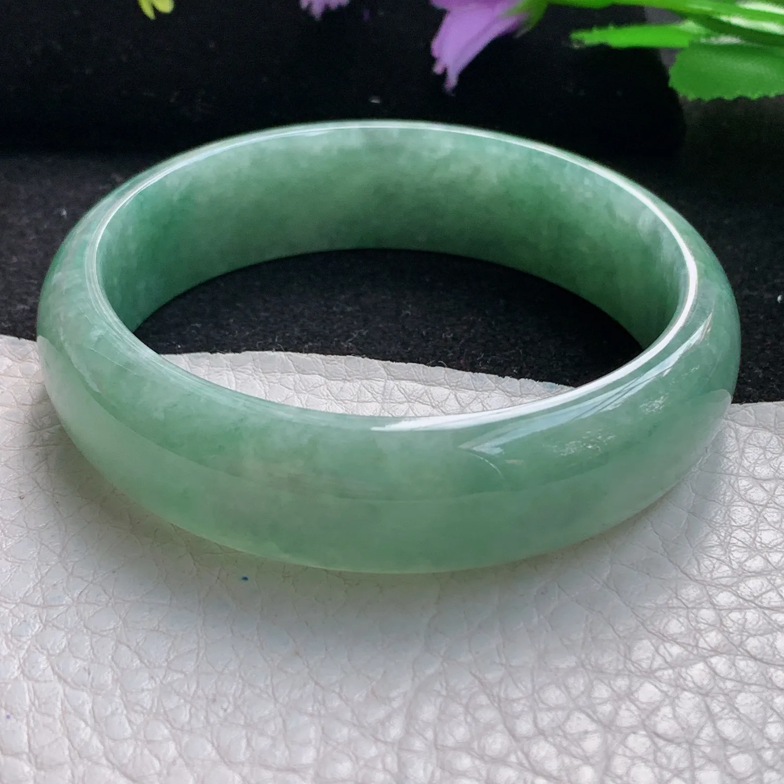 js自然光59*16.5*7轮胎镯 缅甸翡翠玉手镯满绿大气宽边玉手环 平安镯