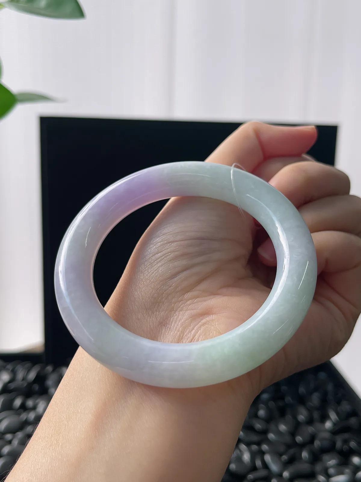 圆镯53圈口，翡翠糯化种春带彩手镯