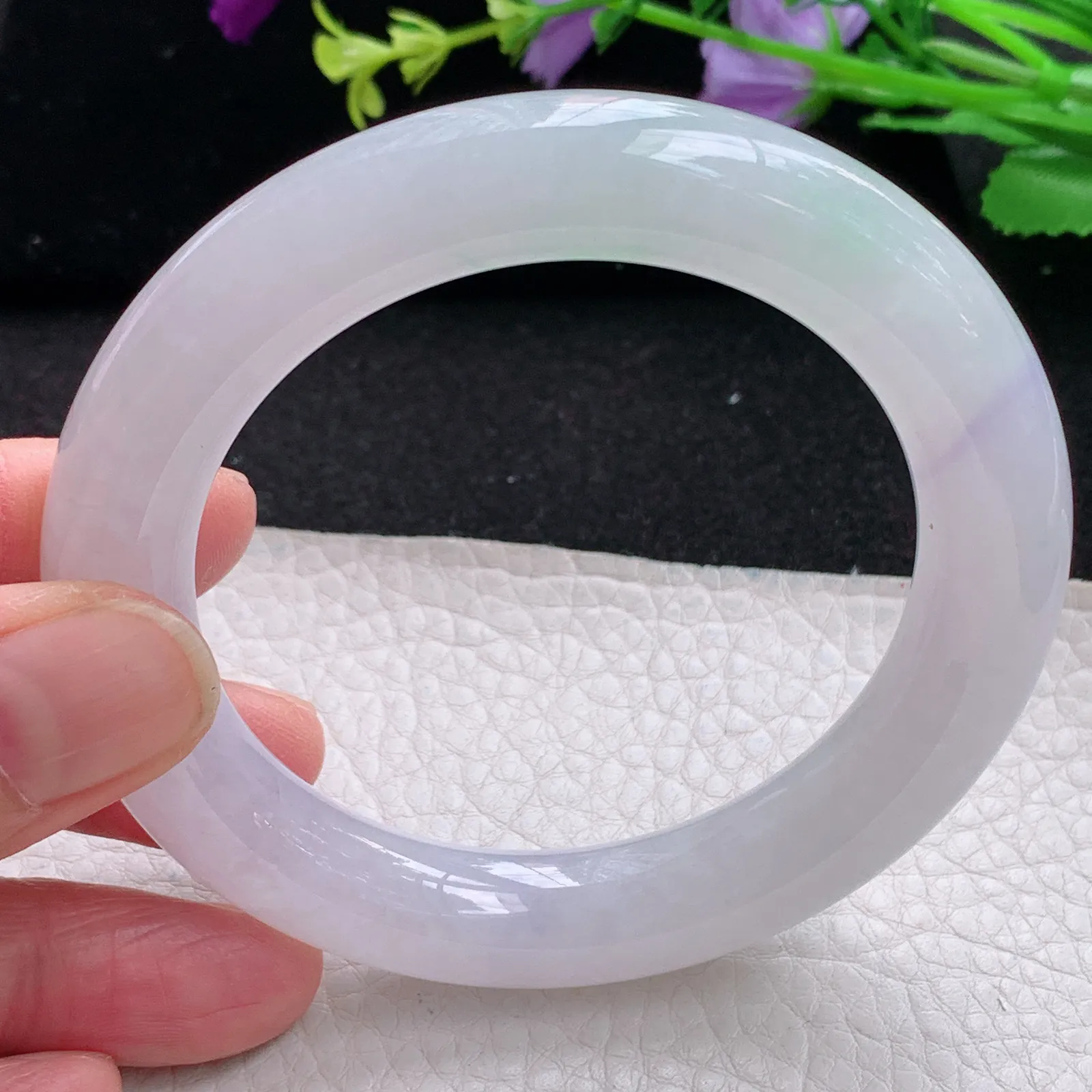 mq自然光56*11.7*11.5胖圆镯 缅甸翡翠玉手镯冰纯清爽圆条玉手环 美人镯