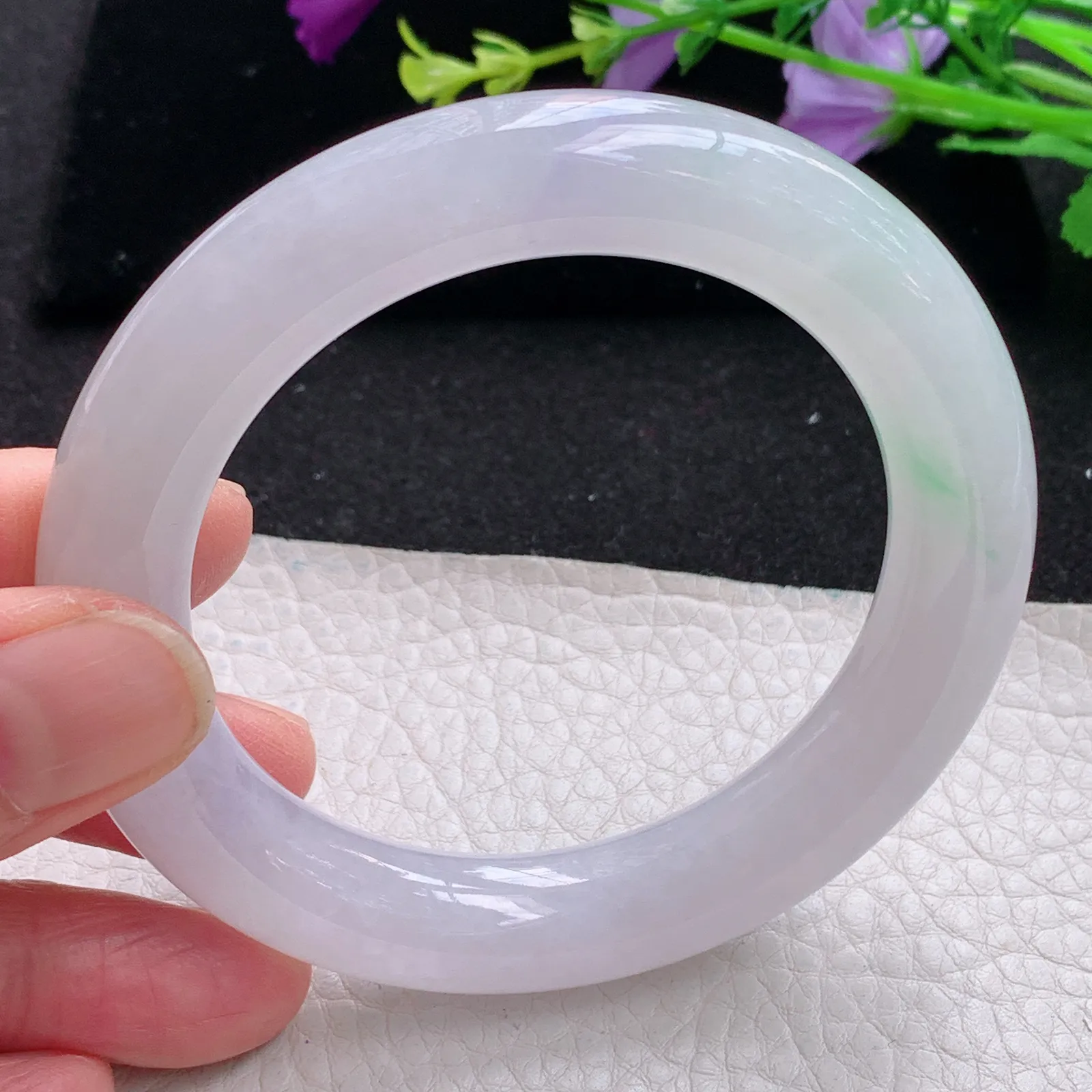 mq自然光56*11.7*11.5胖圆镯 缅甸翡翠玉手镯冰纯清爽圆条玉手环 美人镯