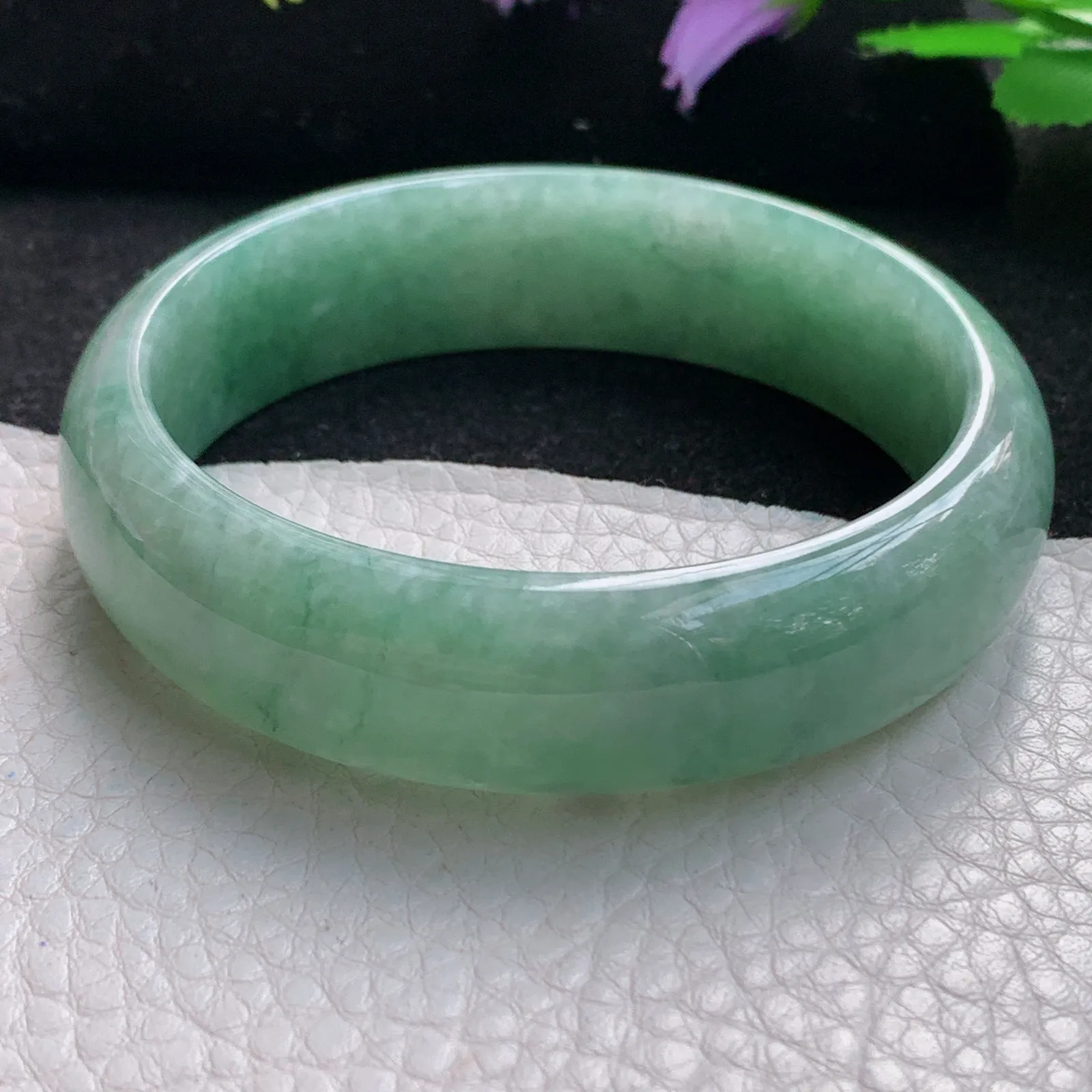 js自然光59*16.5*7轮胎镯 缅甸翡翠玉手镯满绿大气宽边玉手环 平安镯