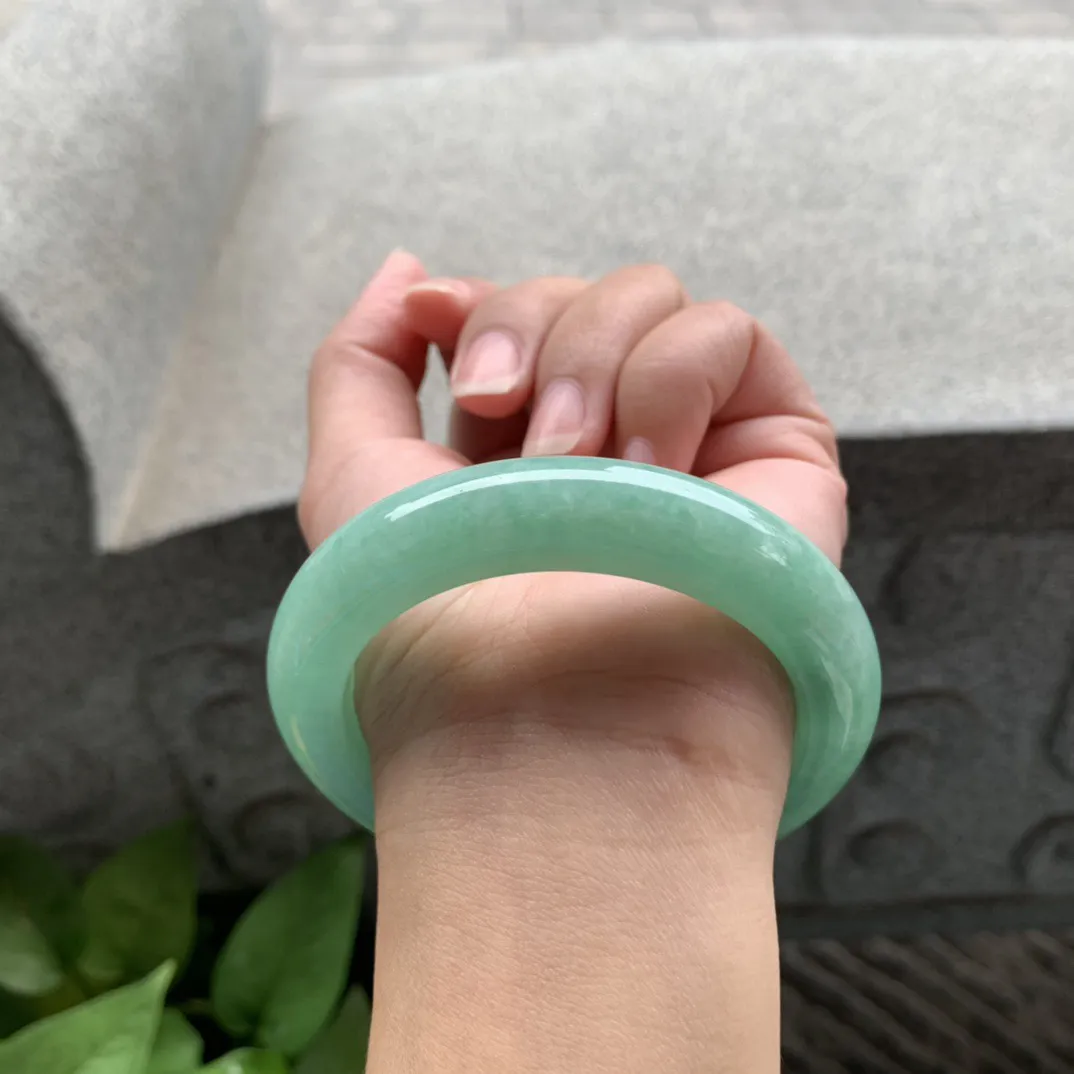 圈口55.7-12.5-10.1 【满绿正圈手镯】正圈55 56可戴