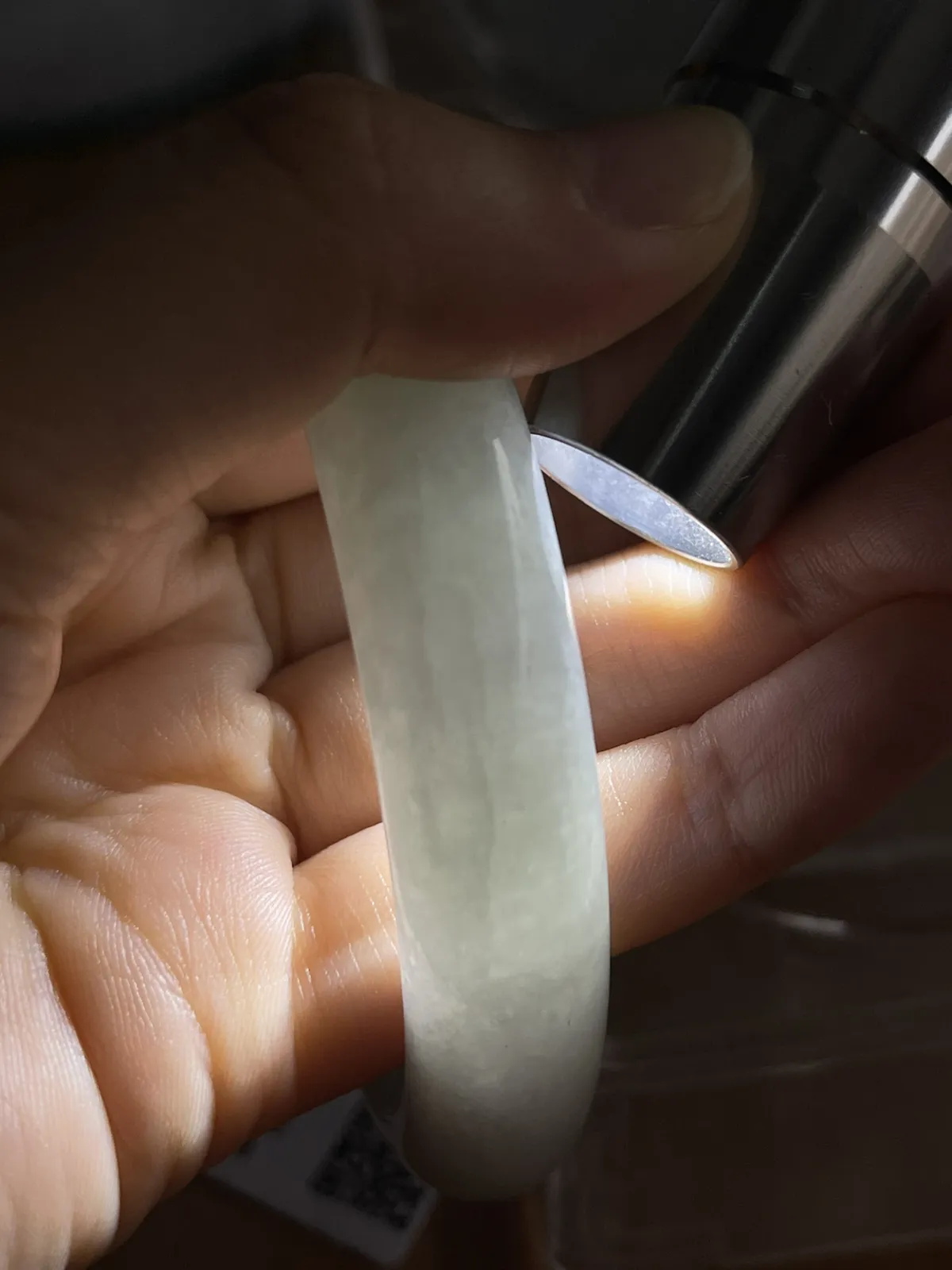 正圈63.2圈口，翡翠糯化种飘绿手镯