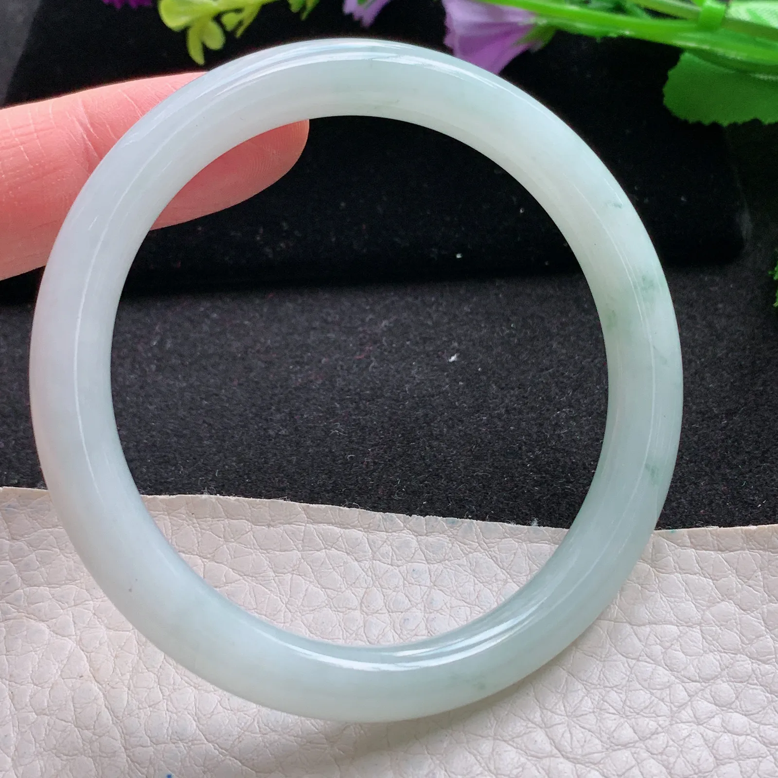 xx自然光57*8叮当镯 缅甸翡翠a货玉手镯飘花圆条秀气玉手环 美人镯