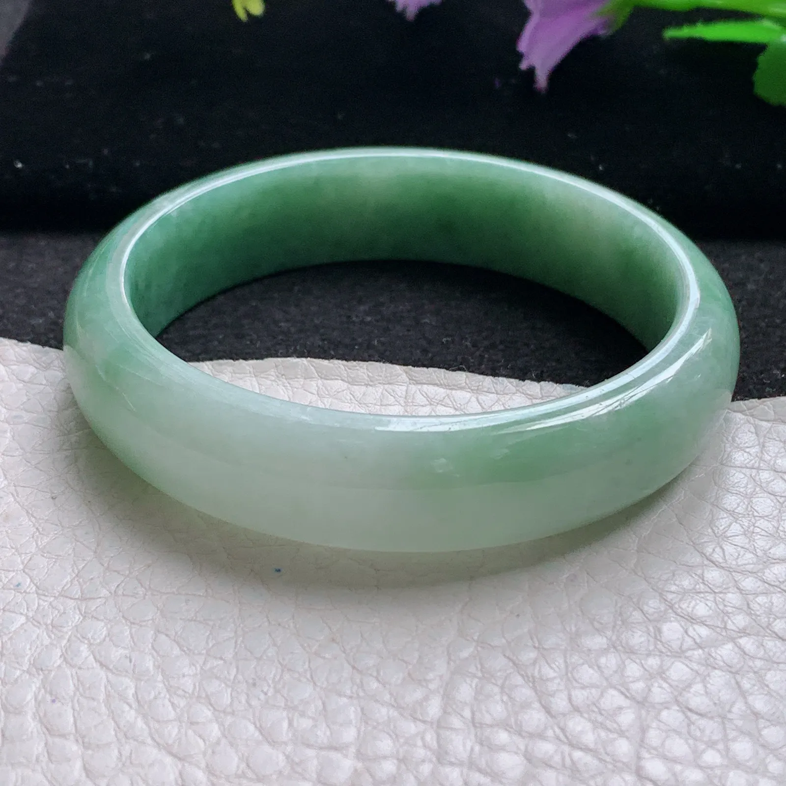 xx自然光57.5*14*7.2平安镯 缅甸翡翠a货玉手镯飘绿宽边玉手环