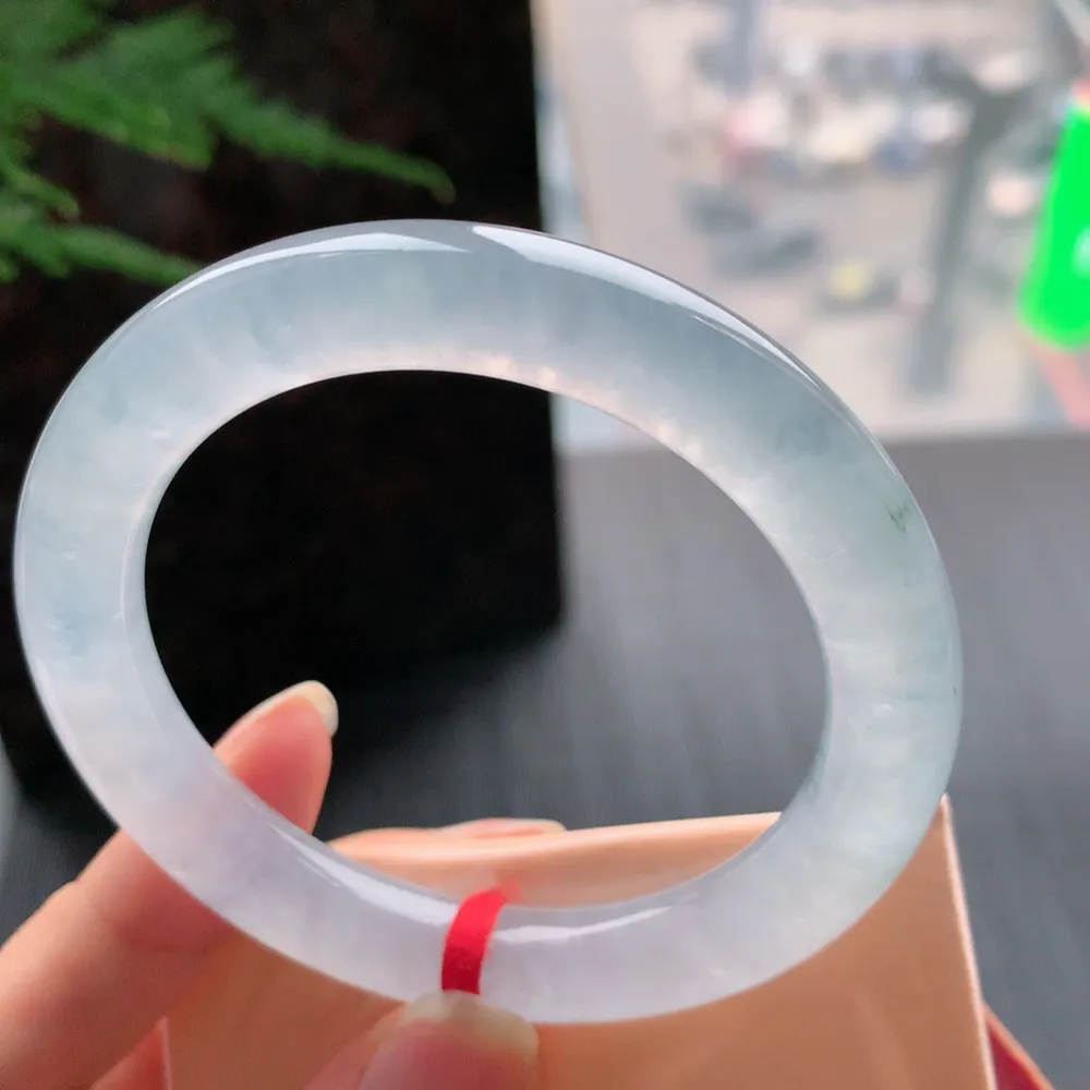 圆条冰玻白月光 无瑕 尺寸:52.1/9.3 荧光闪闪