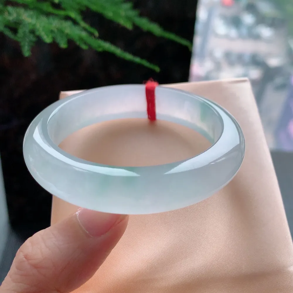 正圈冰玻阳绿 微冰丝线 尺寸:51.2/12.7/8.3 荧光闪闪🥰🥰