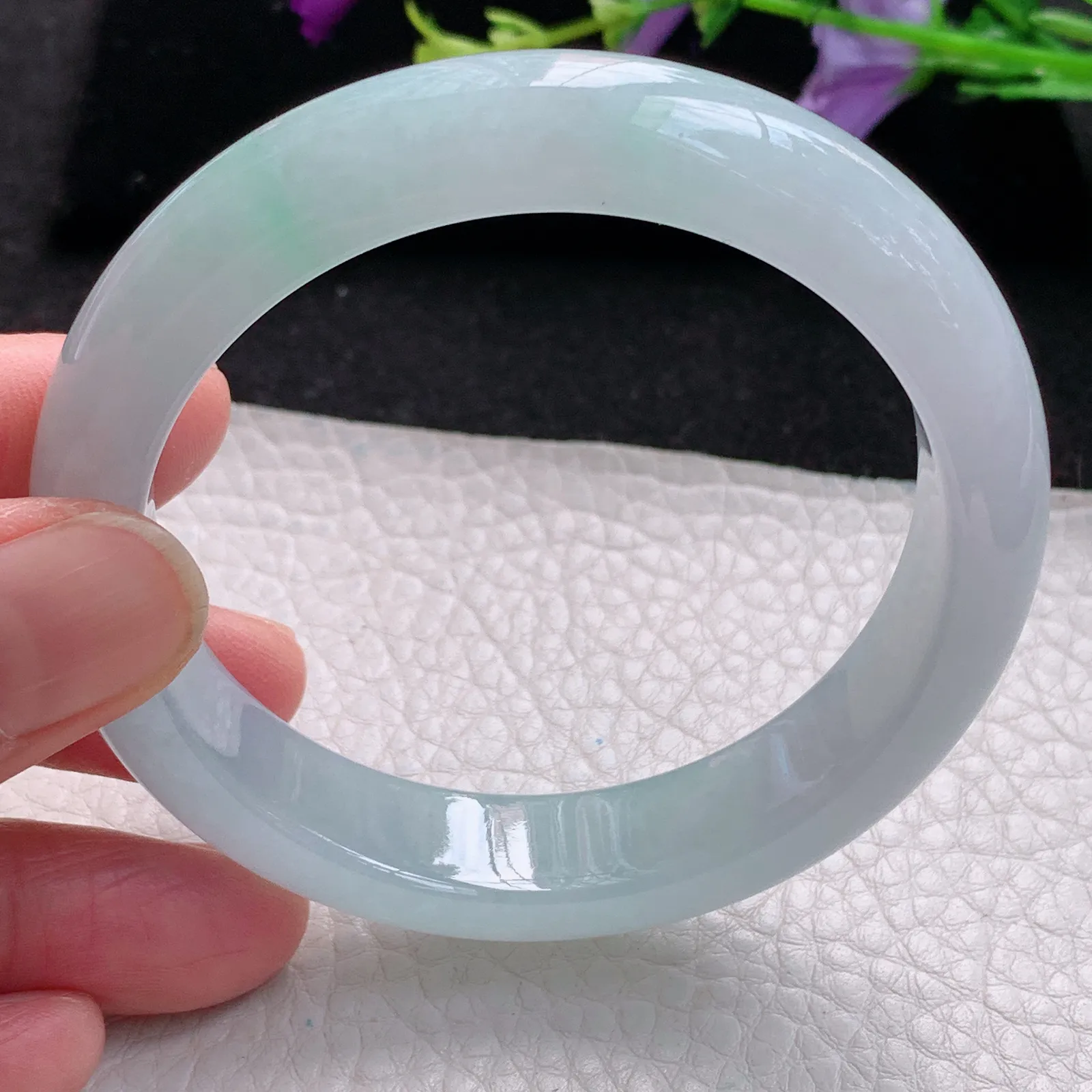 r自然光56.5*13*8.3平安镯 缅甸翡翠玉手镯冰胶蓝韵高档宽边玉手环 美人镯