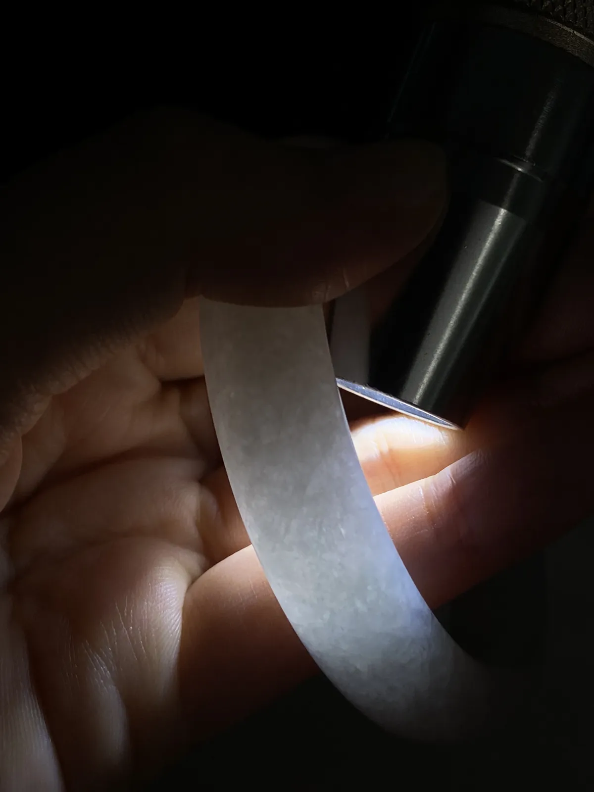 正圈55.8圈口，翡翠冰糯种白色手镯