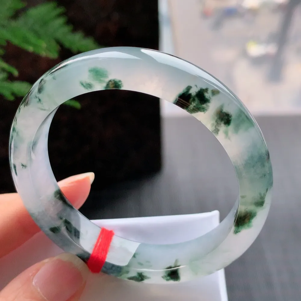 正圈冰玻飘花 无瑕 尺寸:55.6/12.4/8.1 花美 种水好