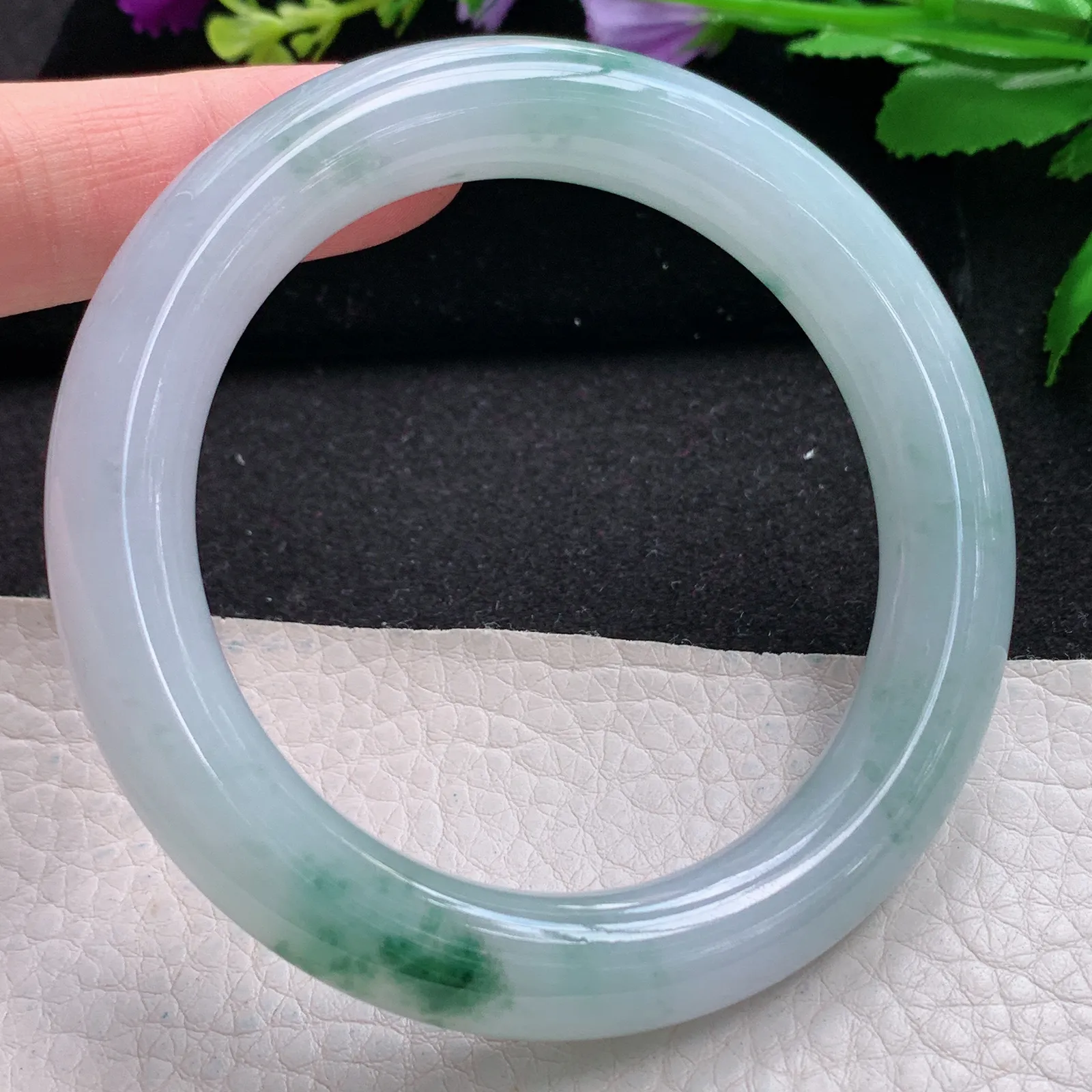 xh自然光57.5*11美人镯 缅甸翡翠a货玉手镯冰胶水灵飘花圆条玉手环 平安镯