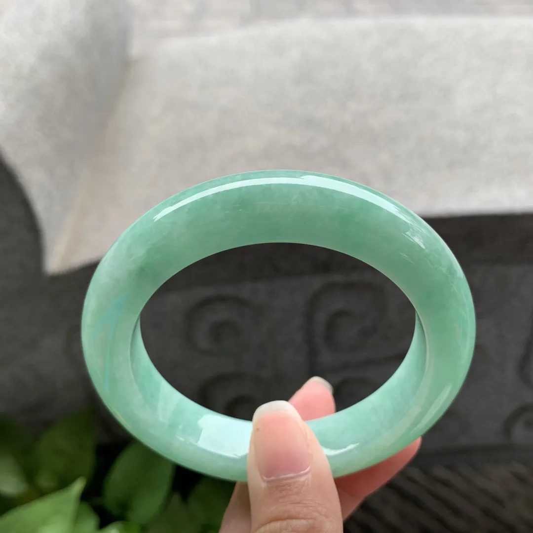 圈口55.7-12.5-10.1 【满绿正圈手镯】正圈55 56可戴