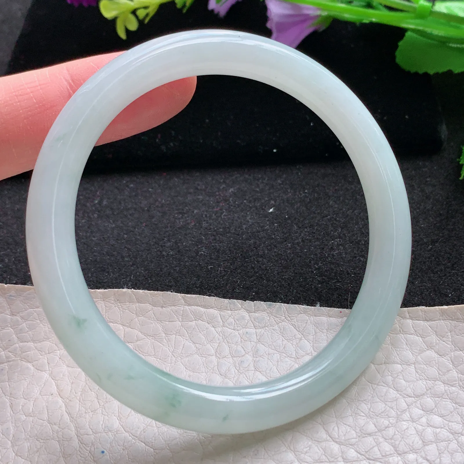 xx自然光57*8叮当镯 缅甸翡翠a货玉手镯飘花圆条秀气玉手环 美人镯