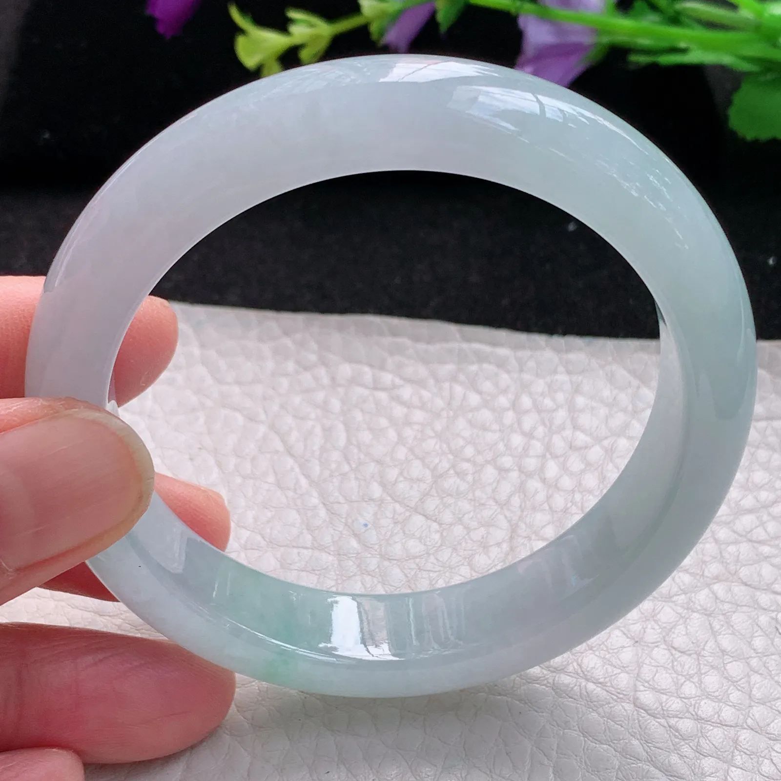 r自然光56.5*13*8.3平安镯 缅甸翡翠玉手镯冰胶蓝韵高档宽边玉手环 美人镯