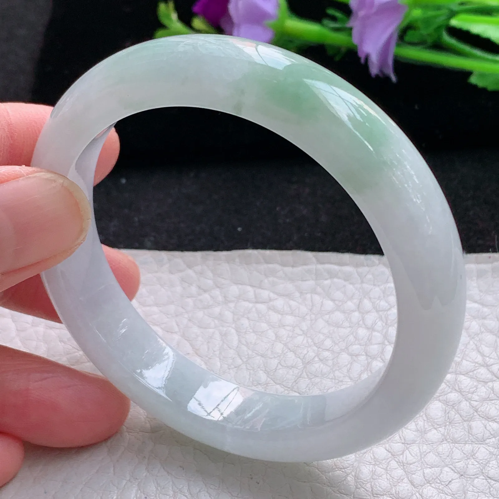 z自然光54.5*12*8平安镯 缅甸翡翠玉手镯清新淡雅宽边玉手环