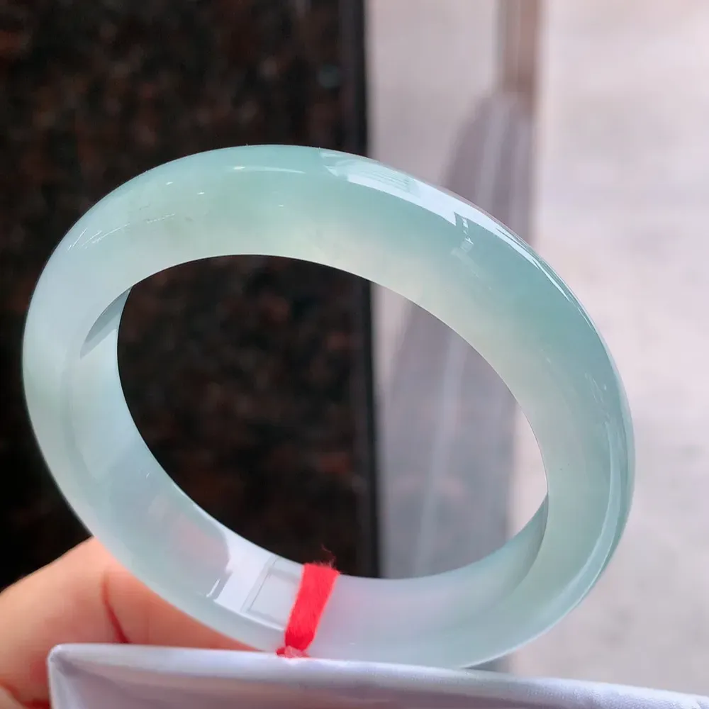 正圈冰玻晴水 内圈微纹 尺寸:56.6/12.6/8.8 荧光闪闪