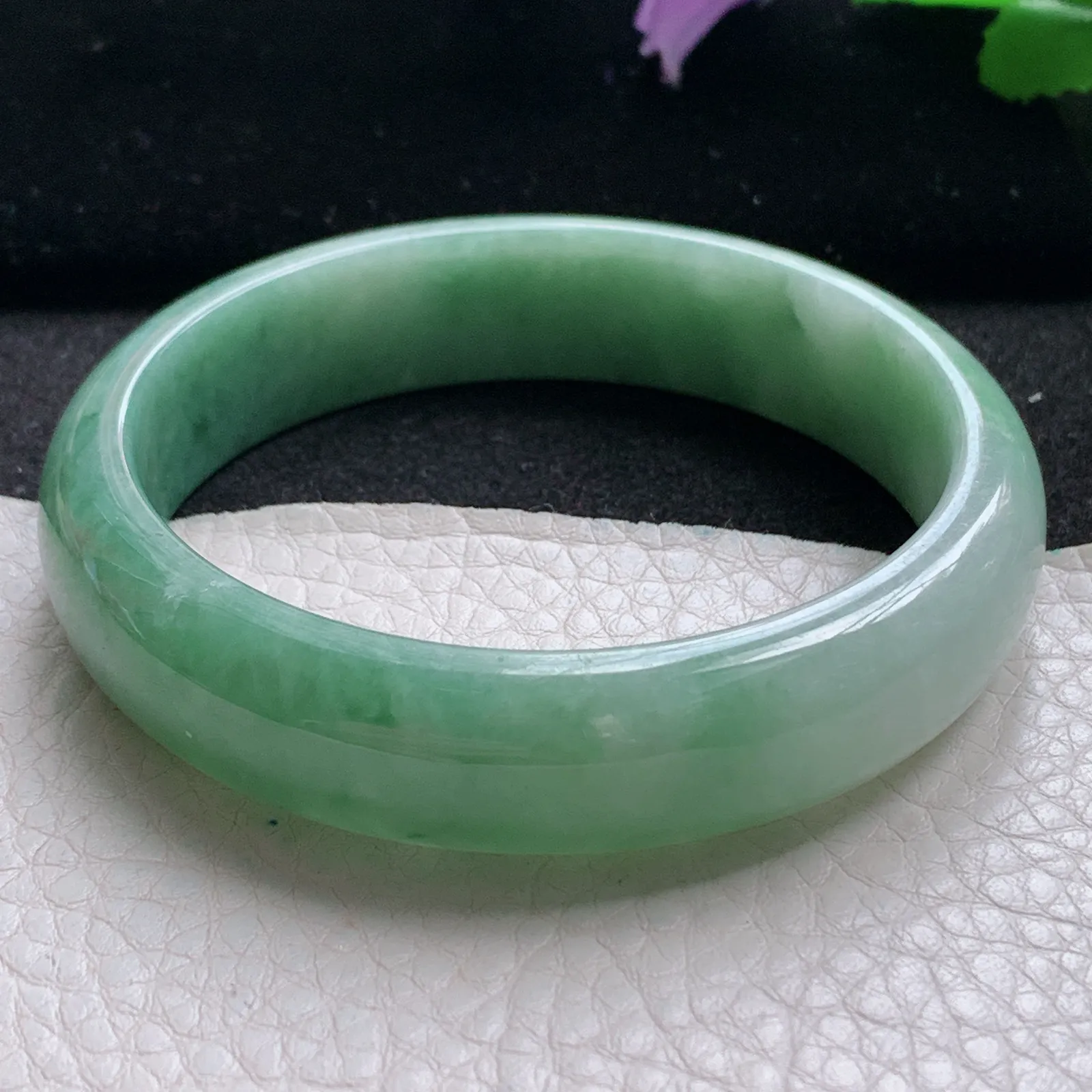 xx自然光57.5*14*7.2平安镯 缅甸翡翠a货玉手镯飘绿宽边玉手环