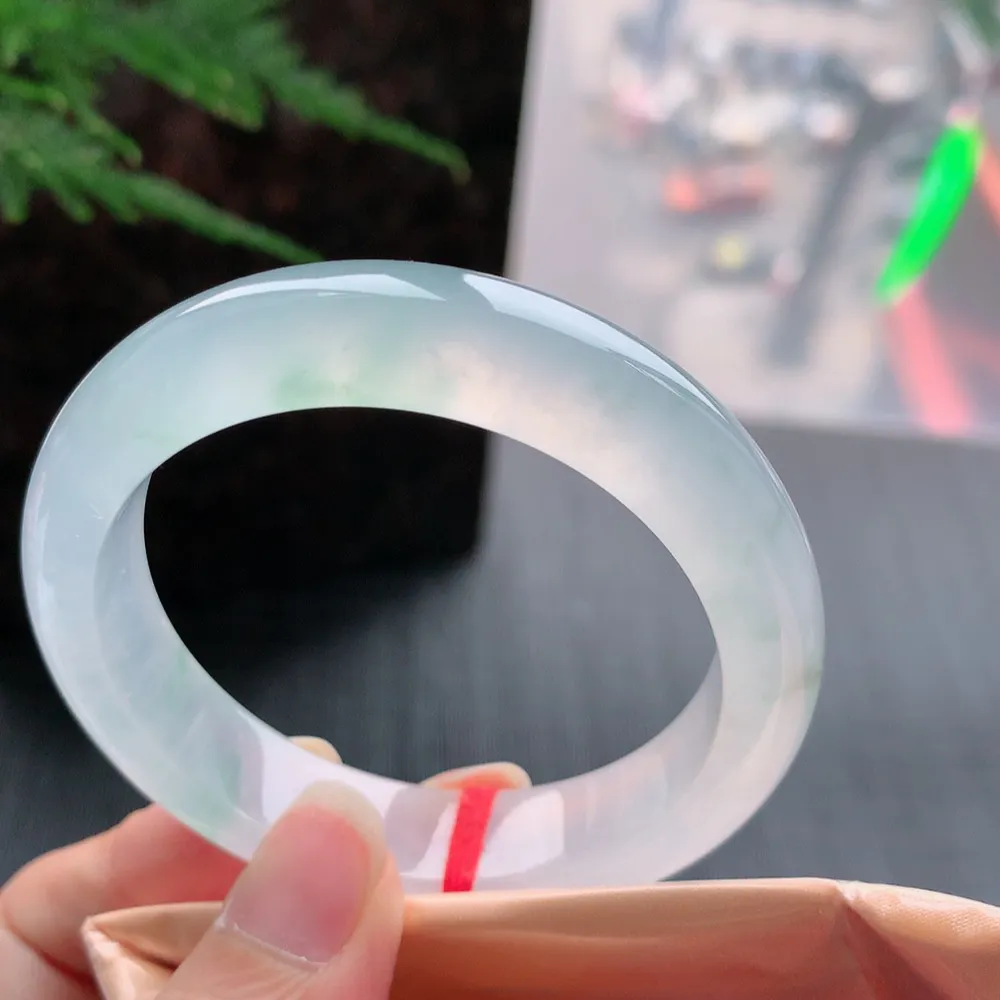 正圈冰玻阳绿 微冰丝线 尺寸:51.2/12.7/8.3 荧光闪闪🥰🥰