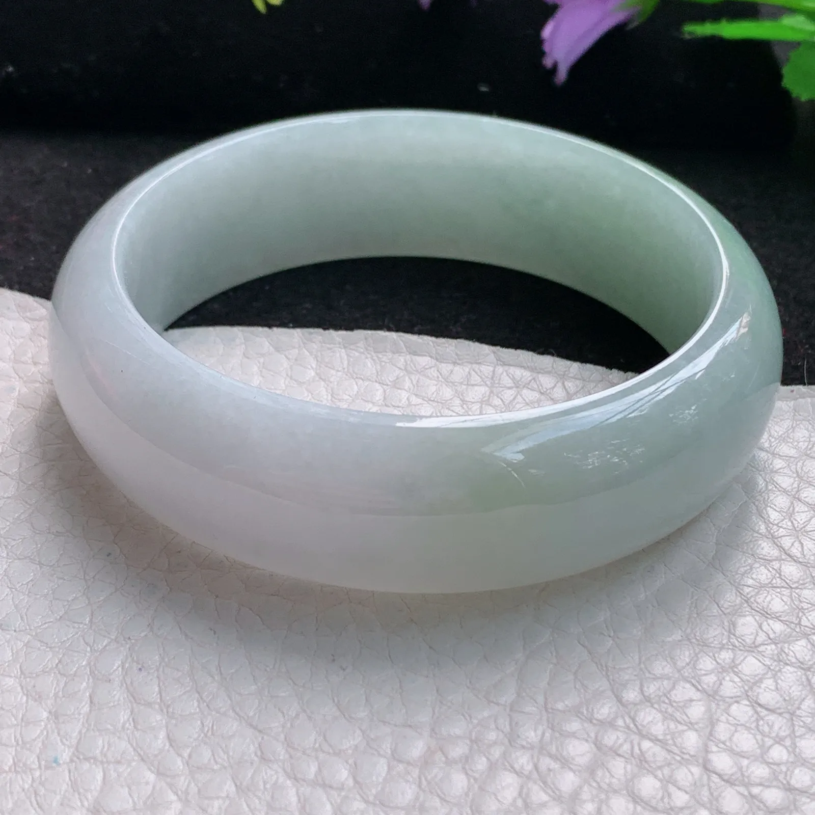 js自然光59.5*18.6*8轮胎镯 缅甸翡翠玉手镯清新大气宽边玉手环 平安镯