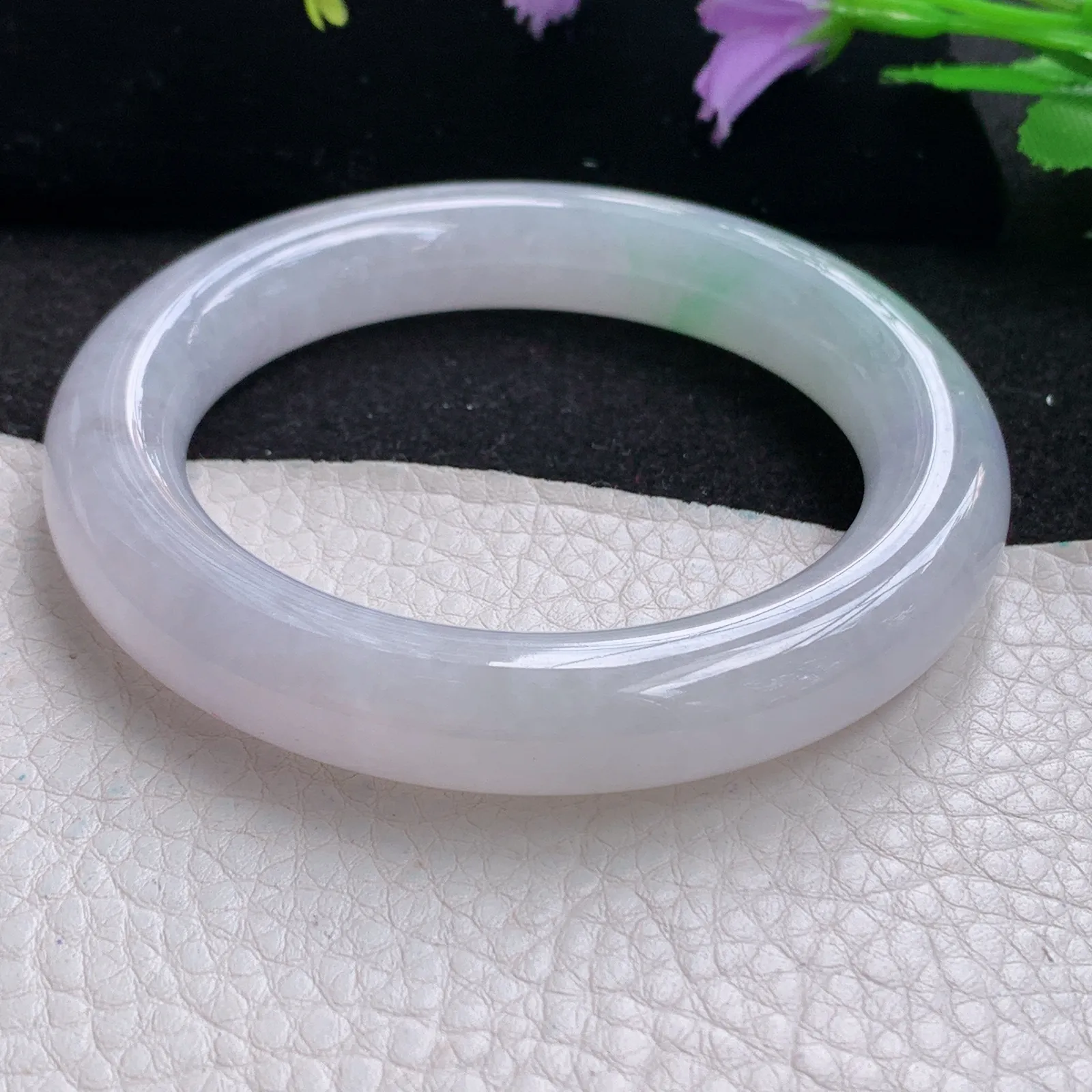 mq自然光56*11.7*11.5胖圆镯 缅甸翡翠玉手镯冰纯清爽圆条玉手环 美人镯