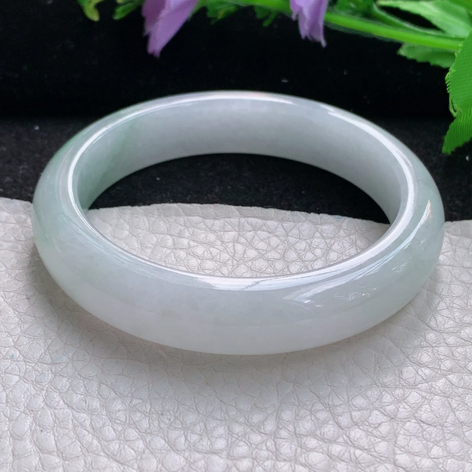 z自然光54.5*12*8平安镯 缅甸翡翠玉手镯清新淡雅宽边玉手环