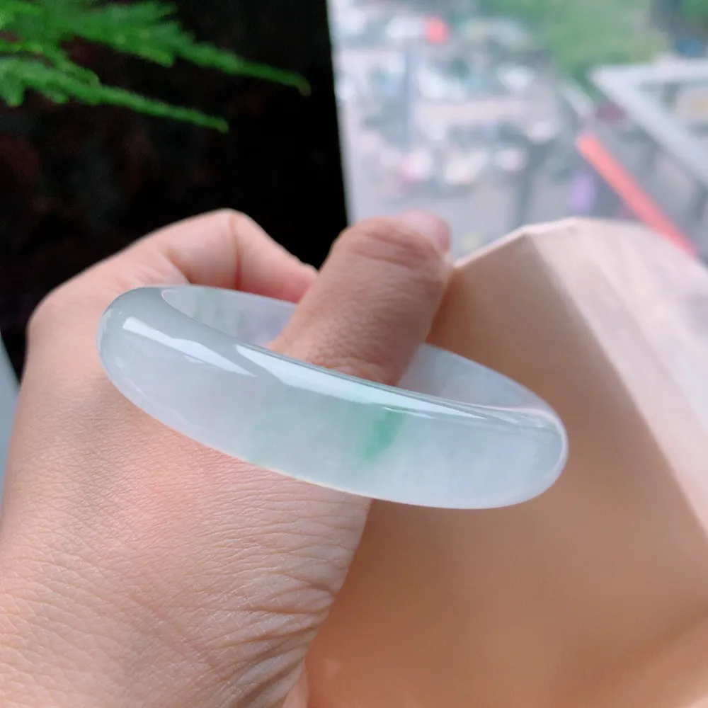 正圈冰玻阳绿 微冰丝线 尺寸:51.2/12.7/8.3 荧光闪闪🥰🥰