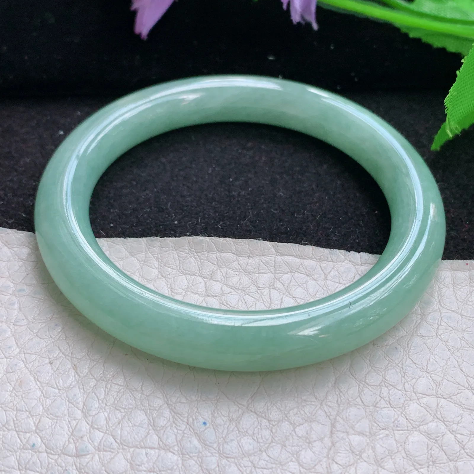 n小圈口52*8.7叮当镯 缅甸翡翠玉手镯水绿绿秀气圆条玉手环 美人镯