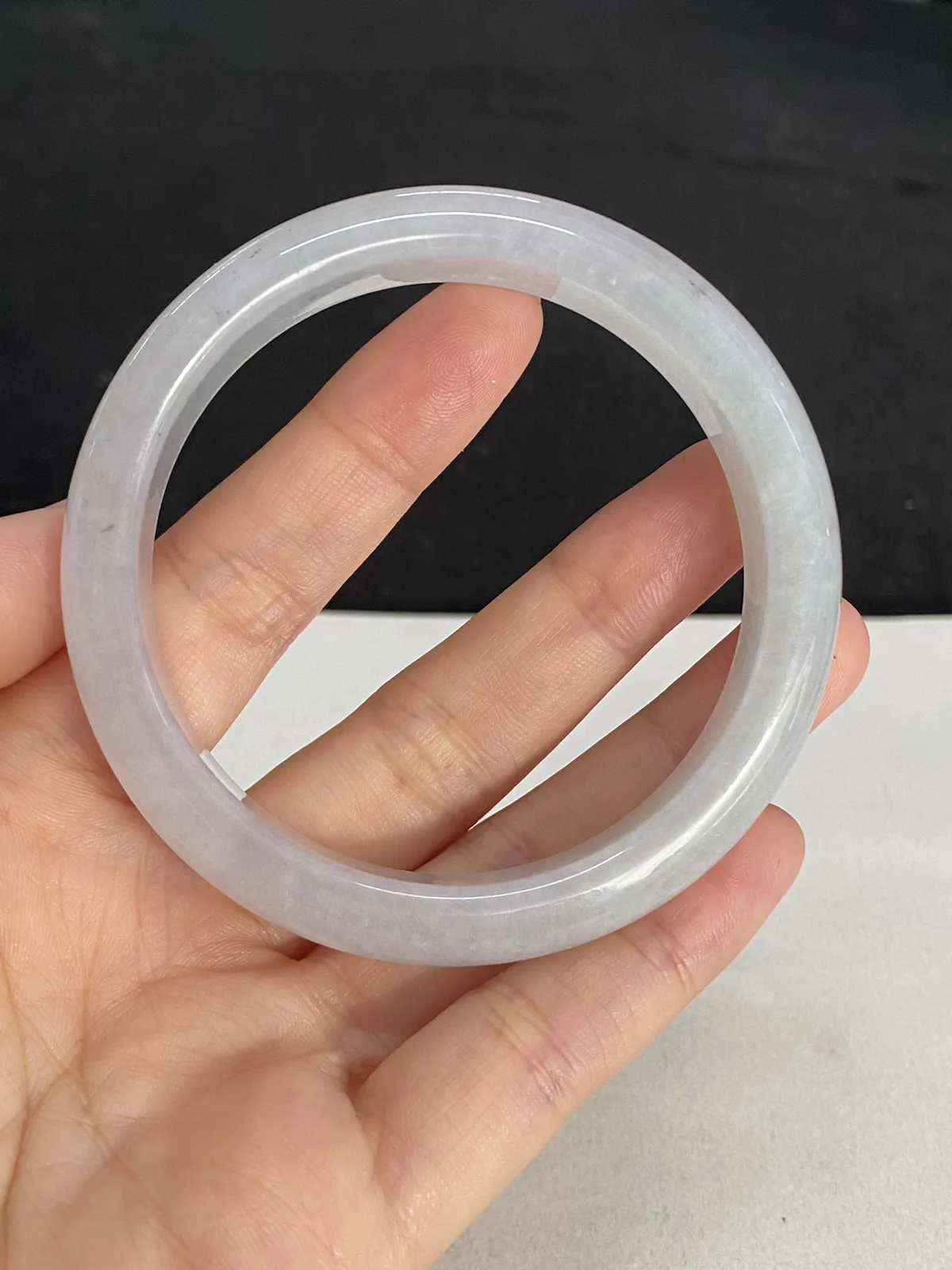 正圈55.8圈口，翡翠冰糯种白色手镯