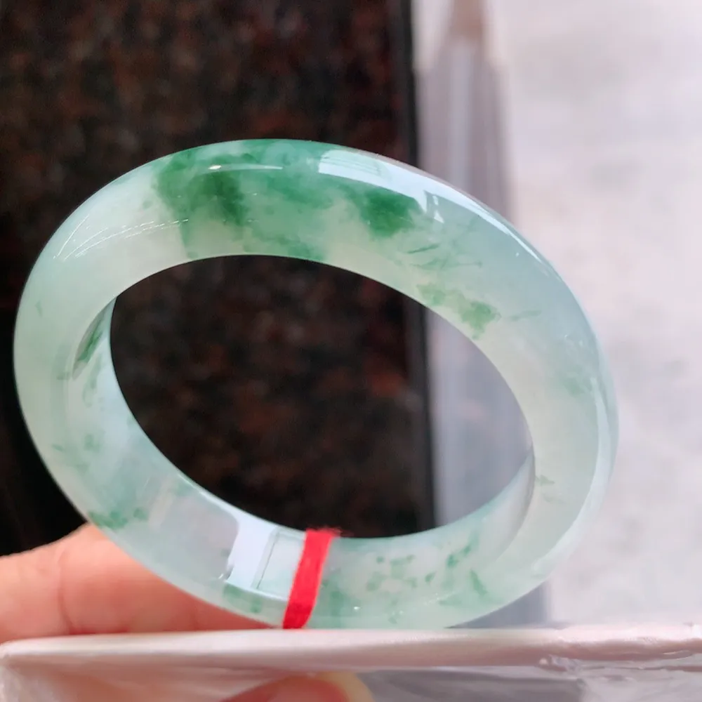 正圈高冰飘绿花 无瑕 尺寸:53.2/13.2/8.6 花美 种水好