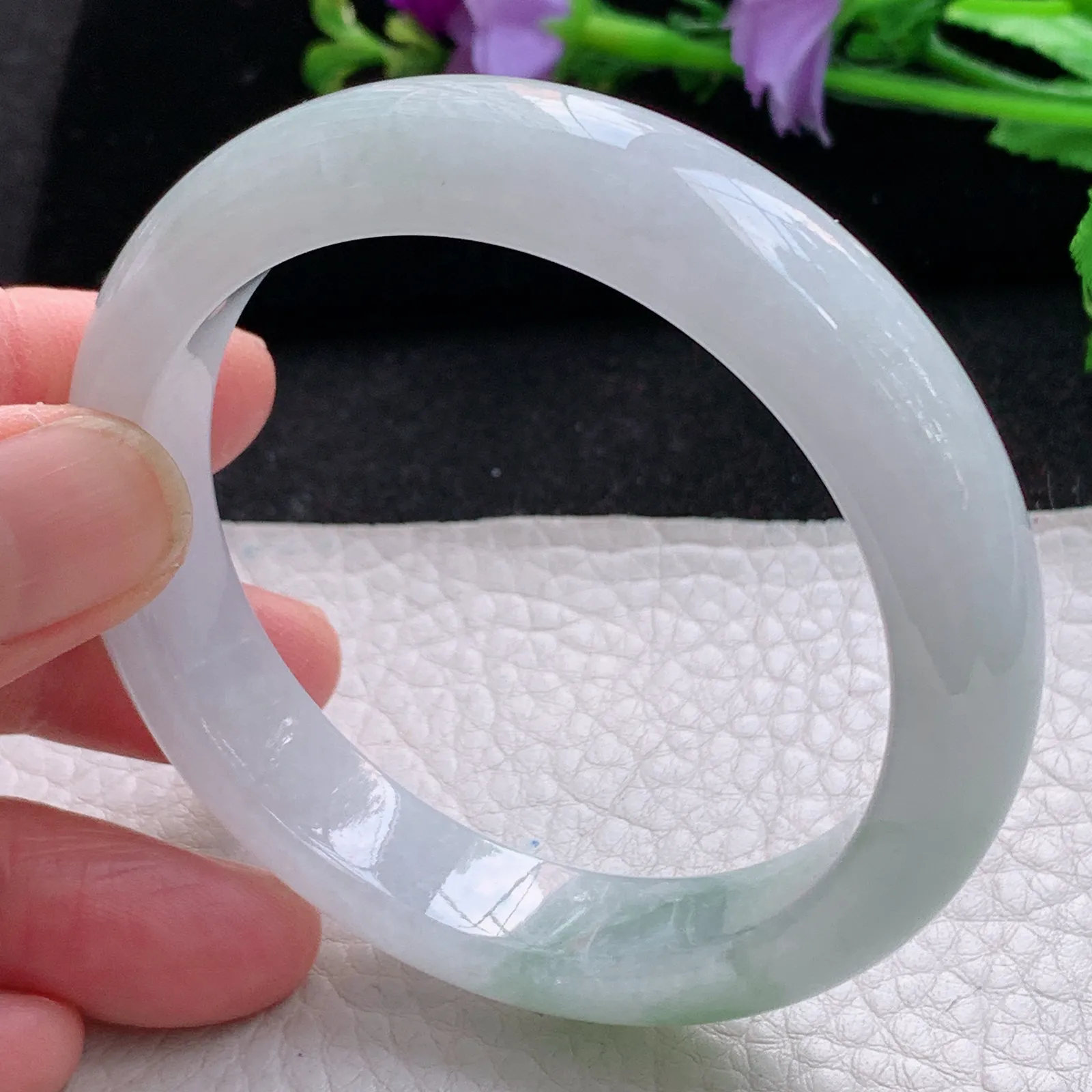 z自然光54.5*12*8平安镯 缅甸翡翠玉手镯清新淡雅宽边玉手环